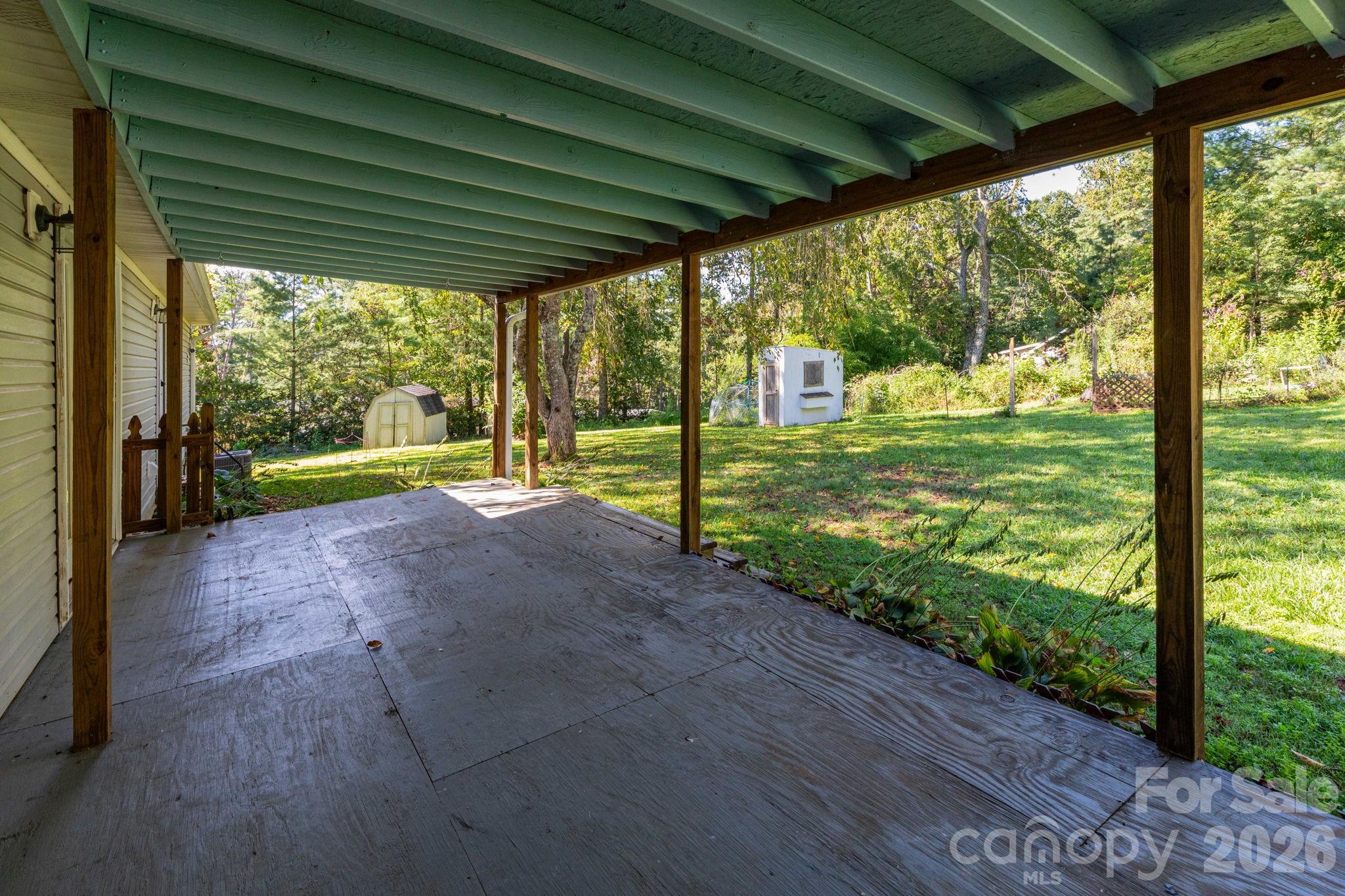 main property photo 6