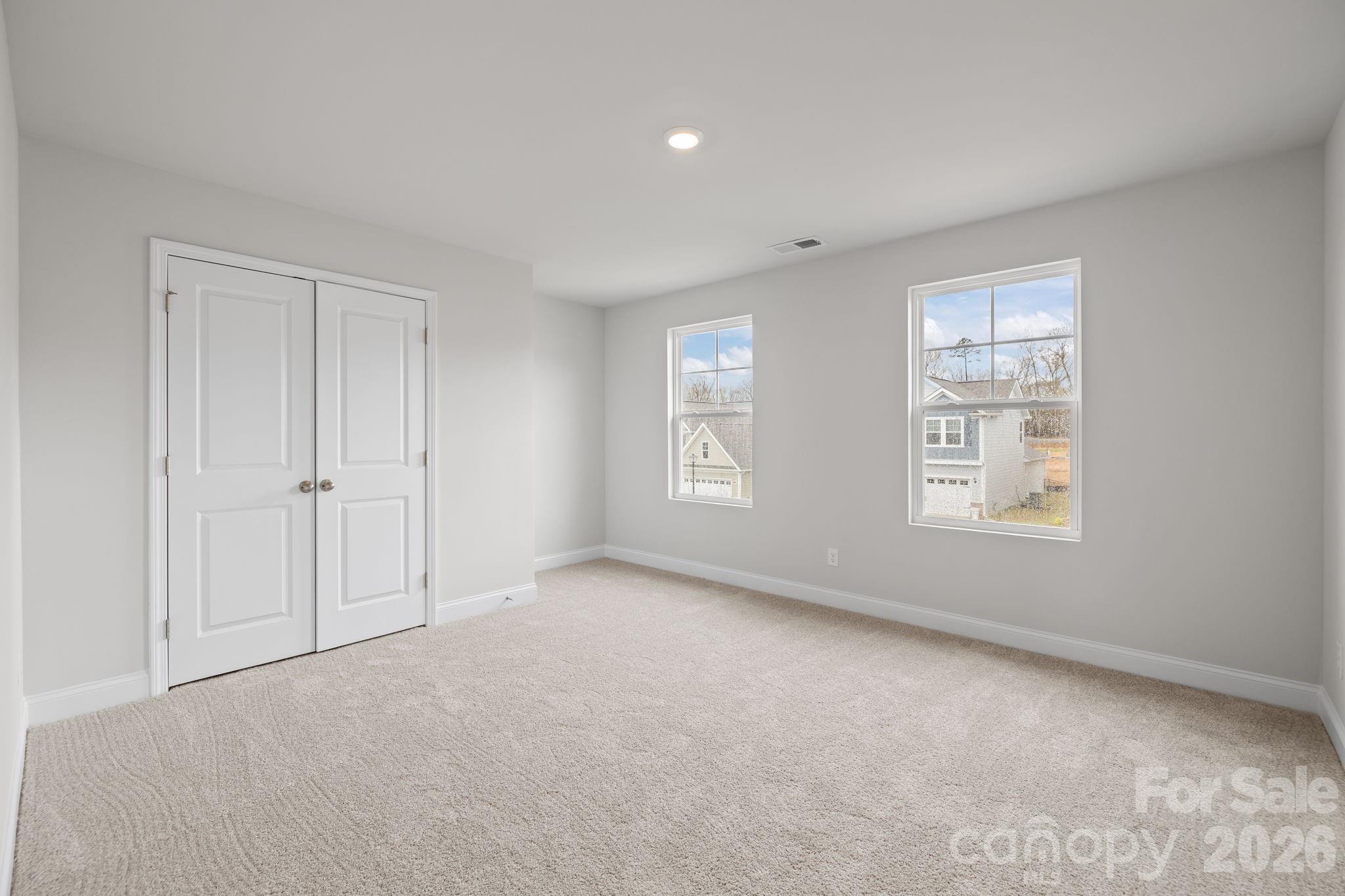 property viewer photo 11