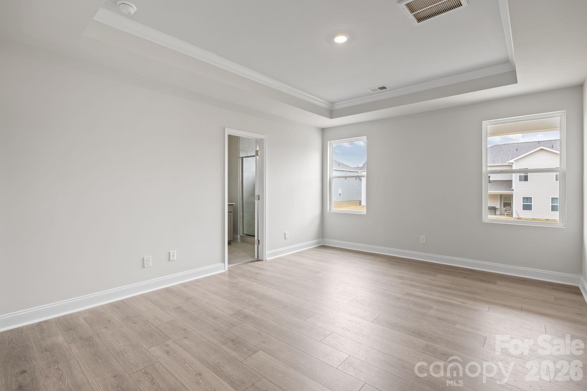 property viewer photo 6