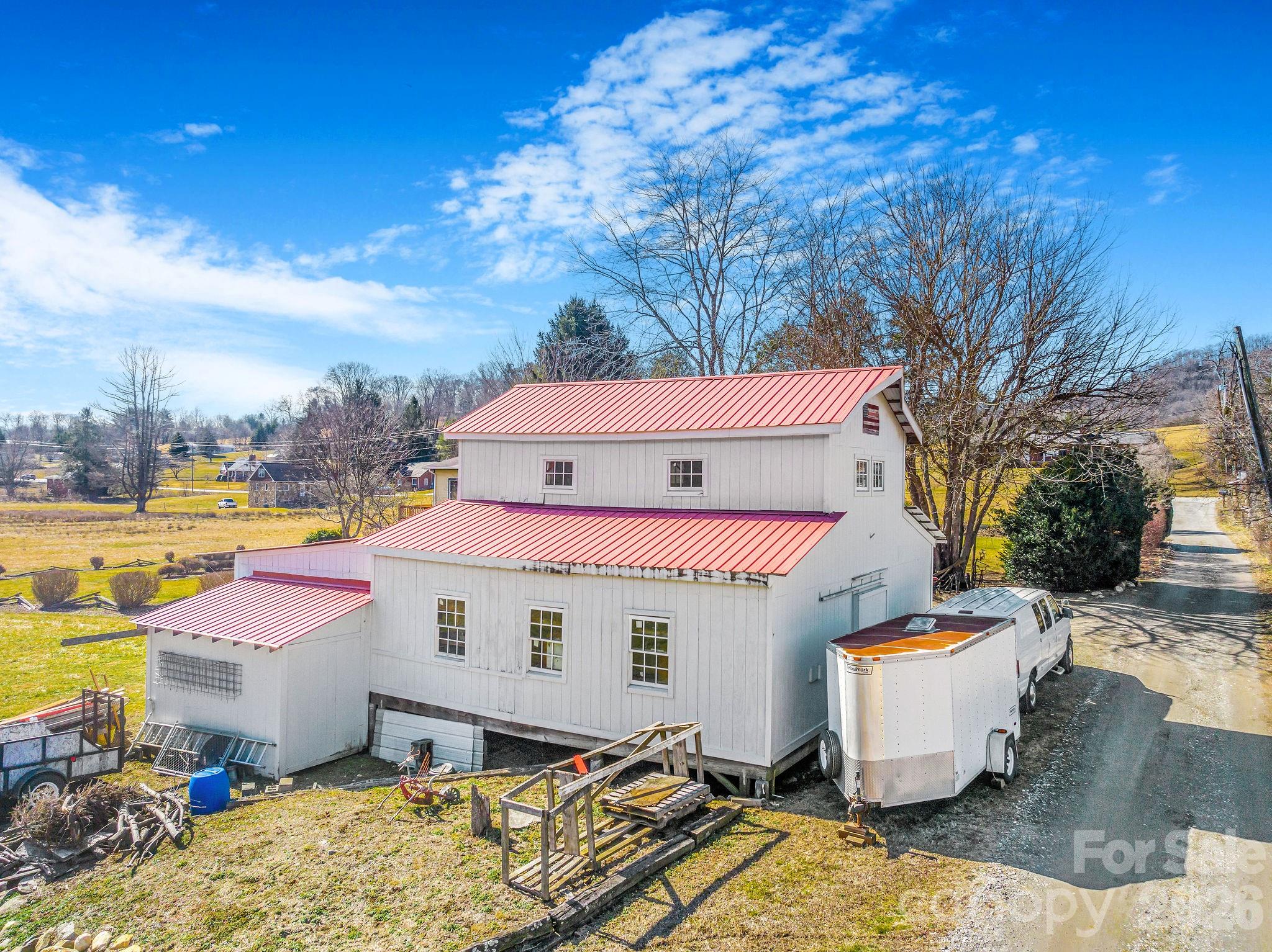 main property photo 46