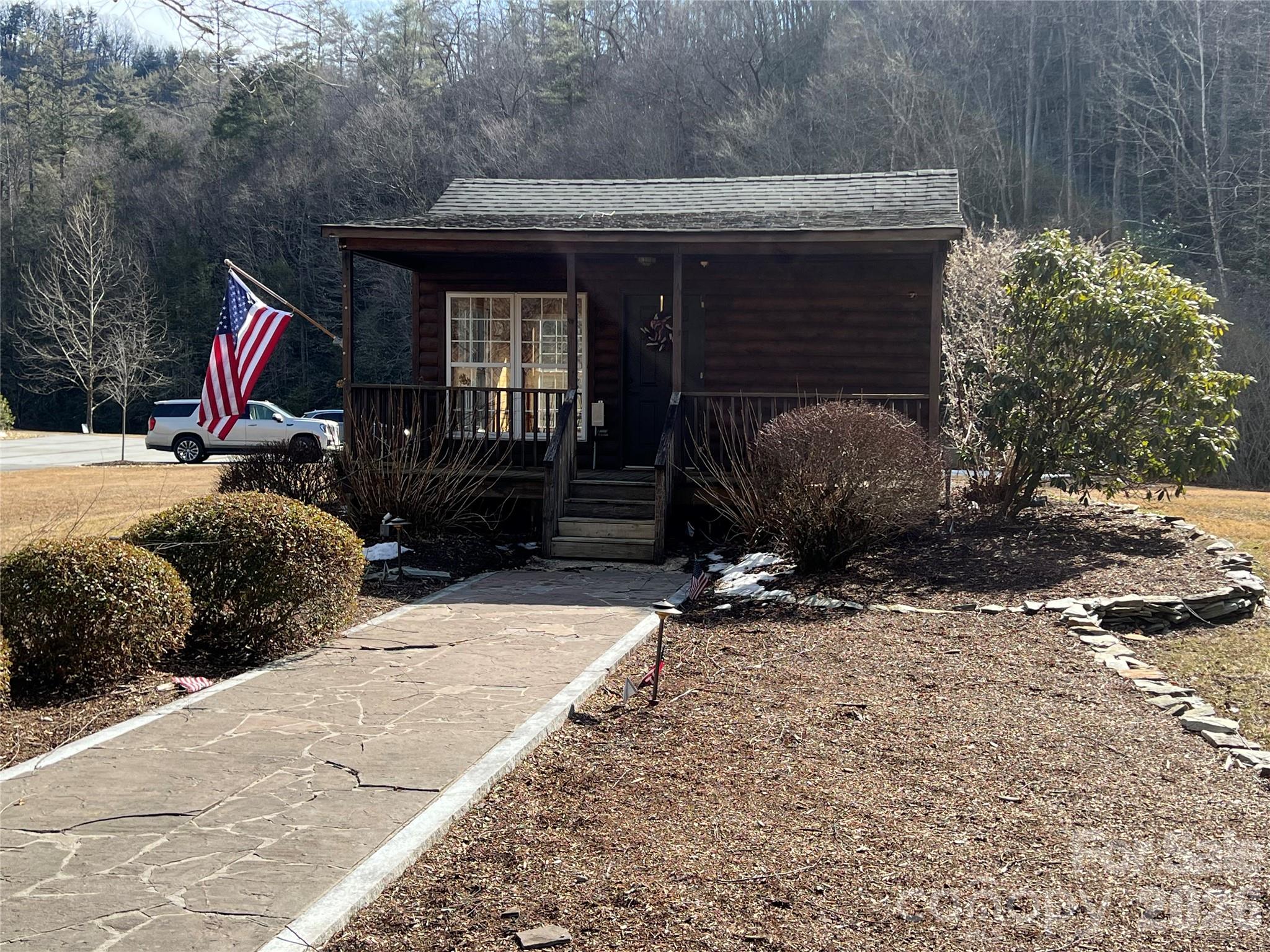 main property photo 18