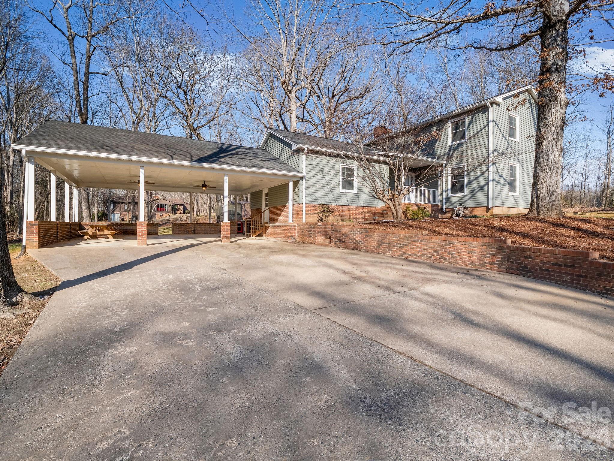 main property photo 36