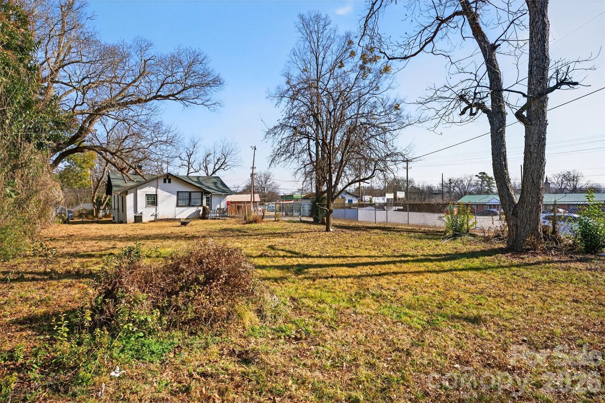 main property photo 29