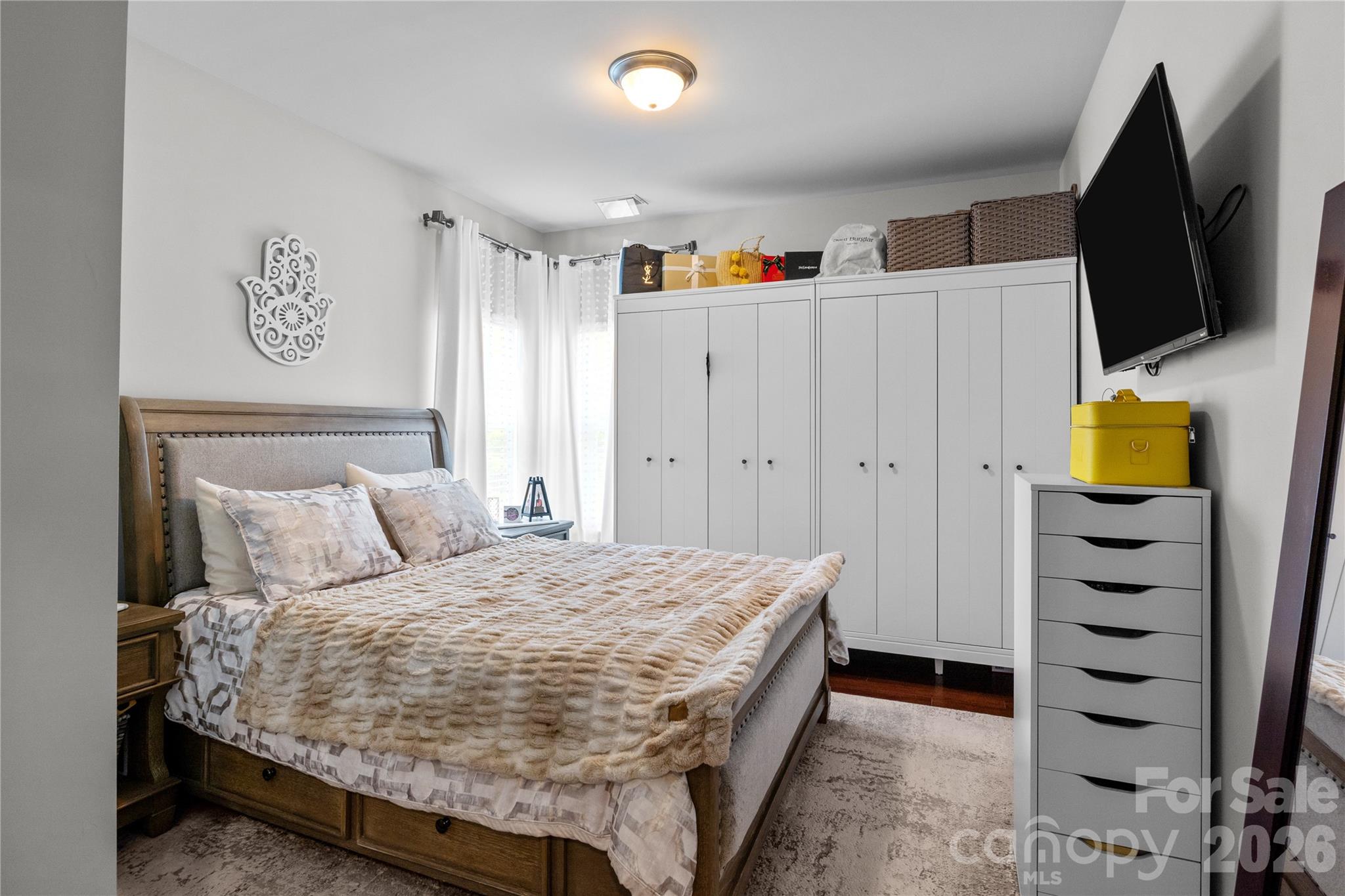 main property photo 14