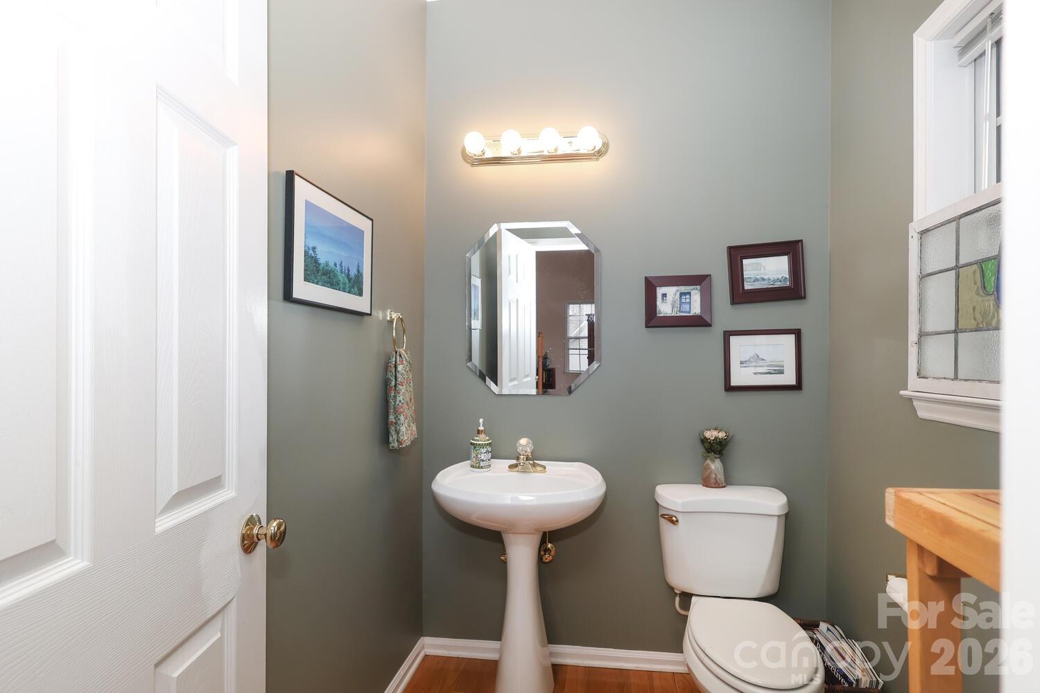 main property photo 3