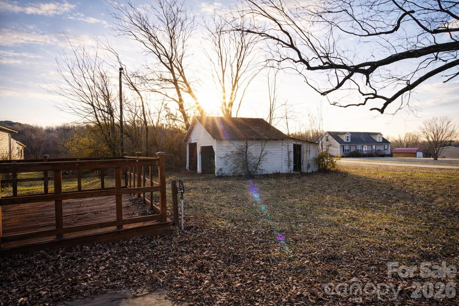 main property photo 9