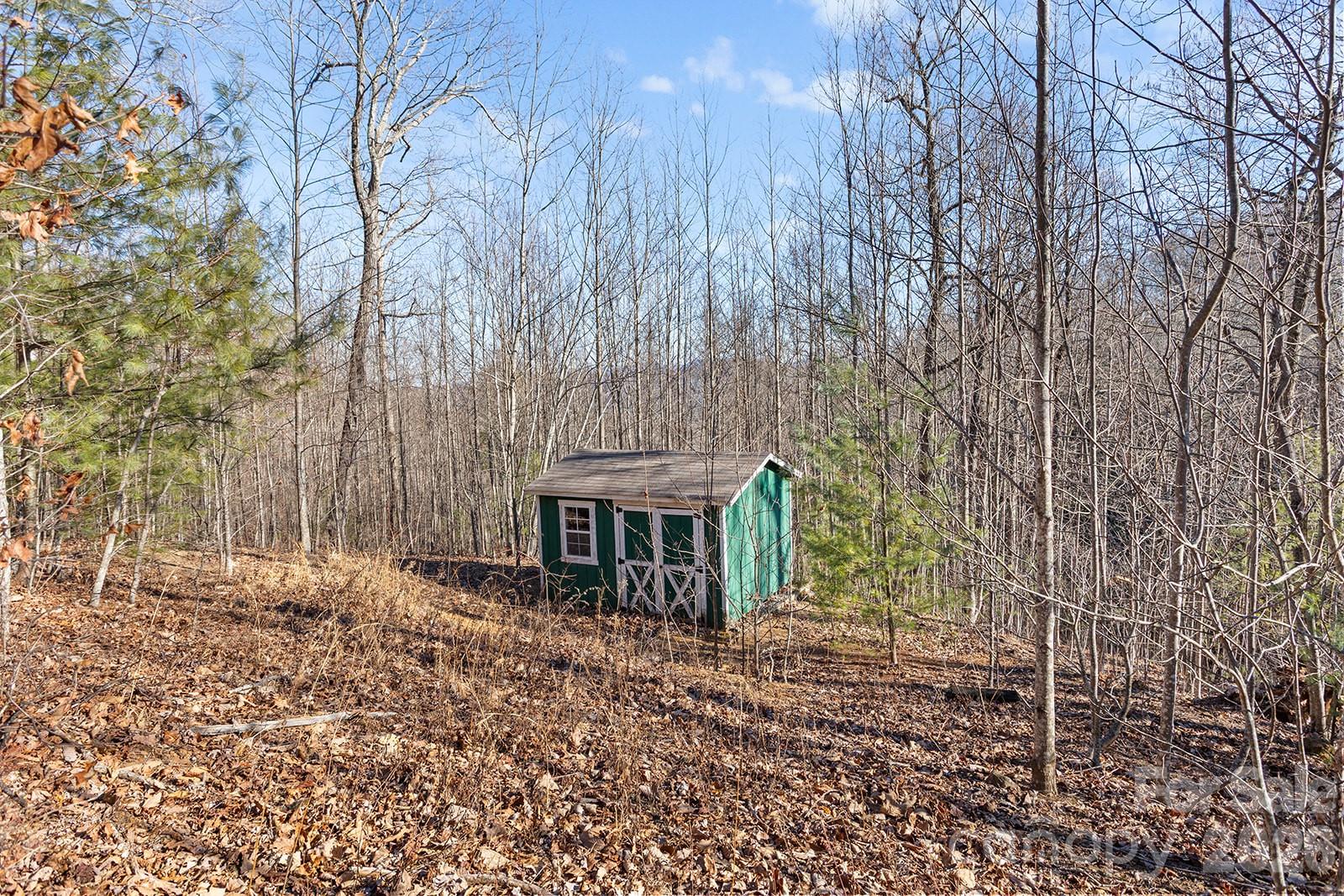 main property photo 23