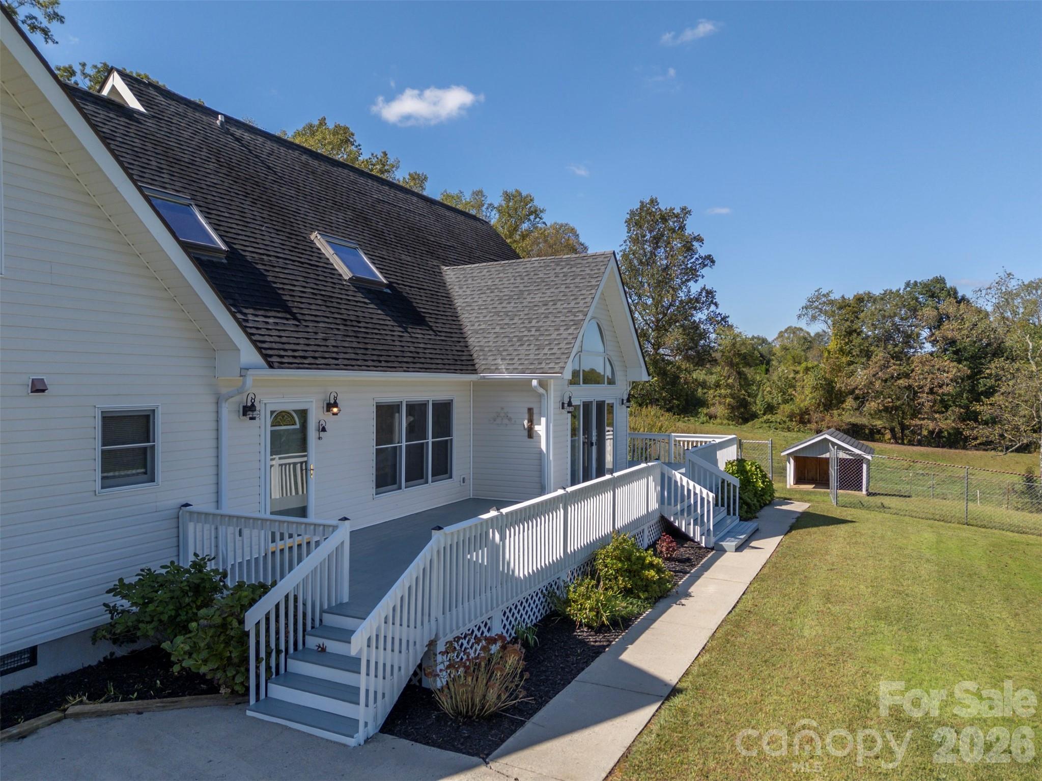 main property photo 39