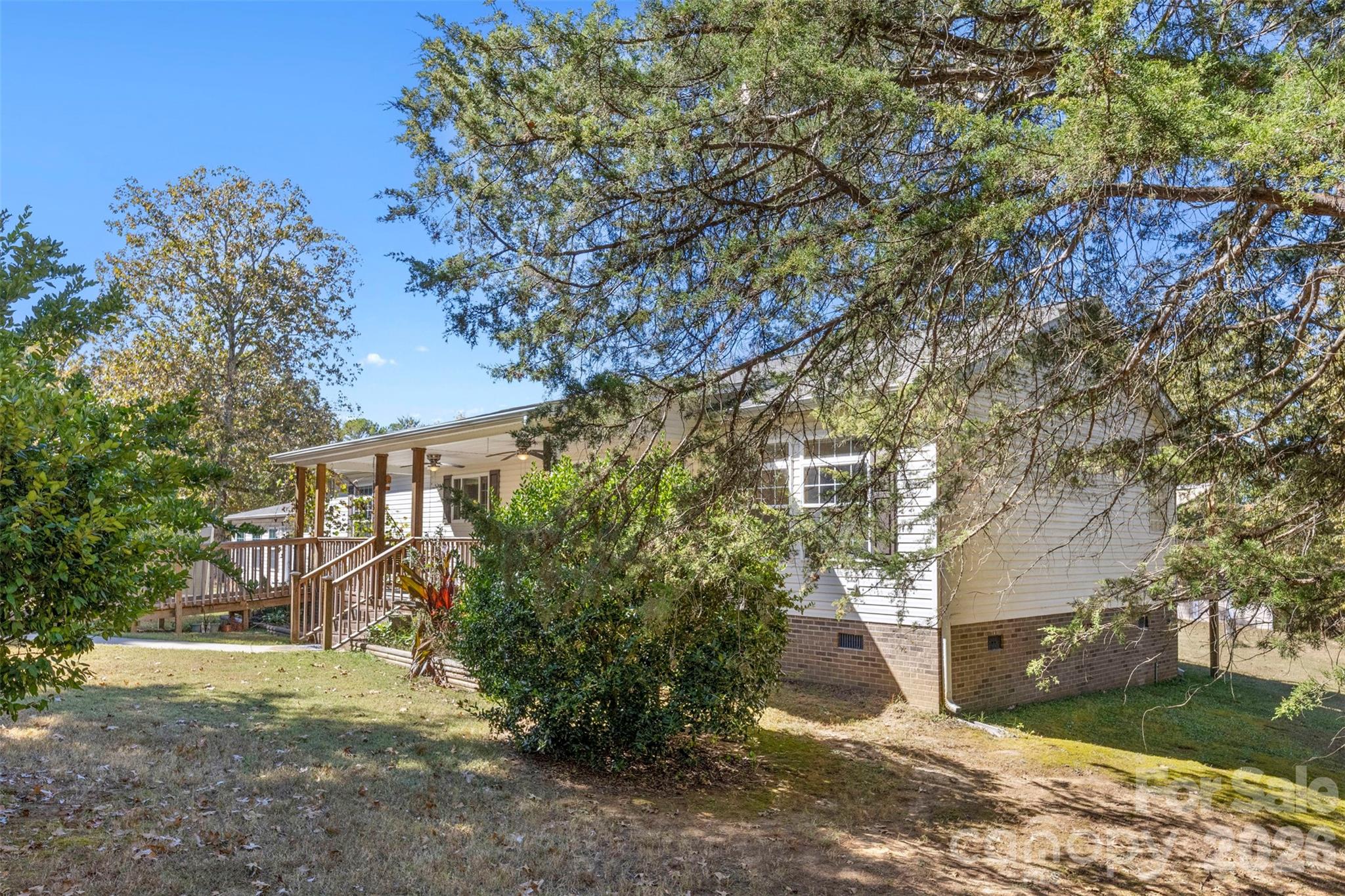main property photo 32