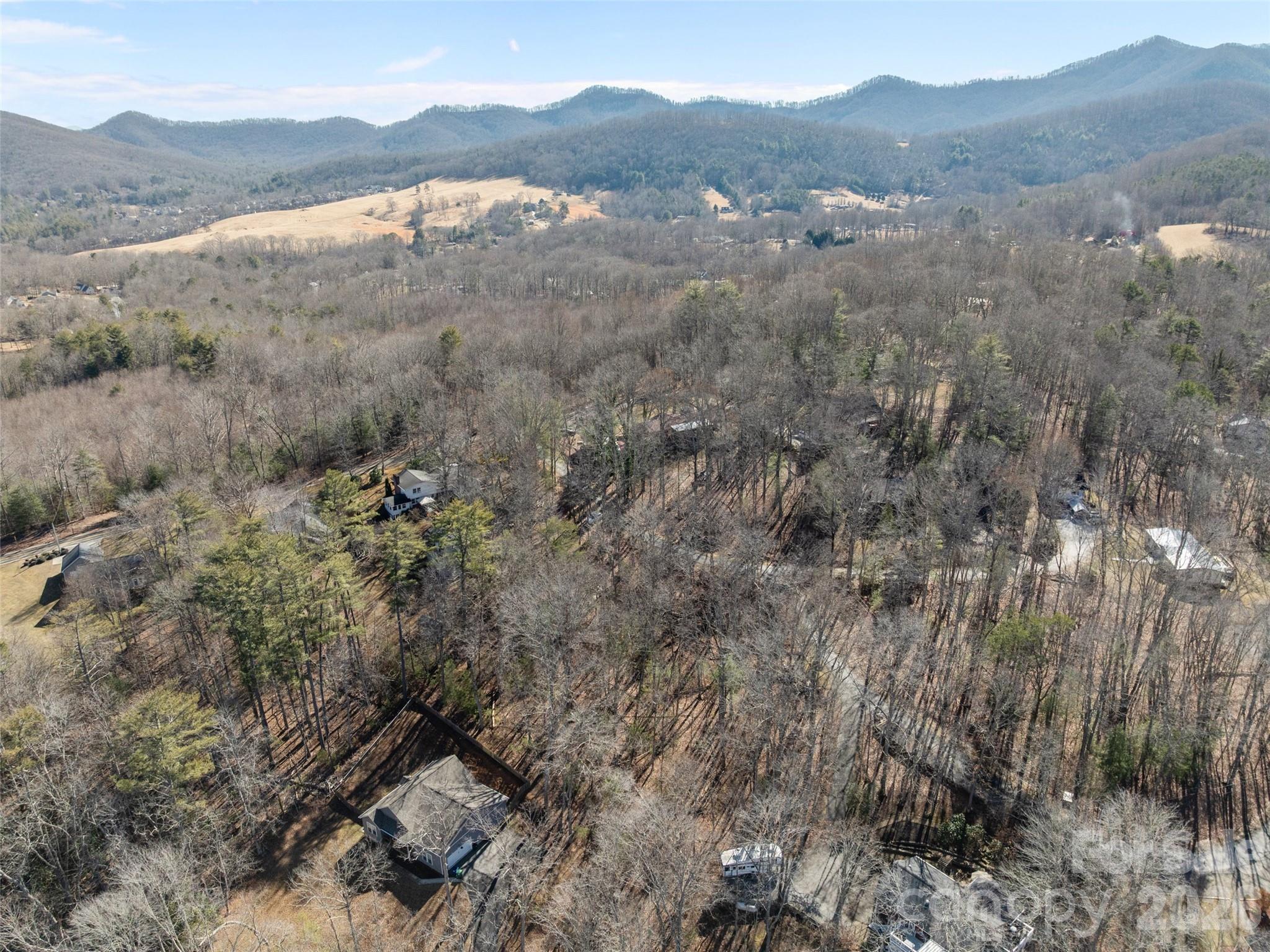 main property photo 11