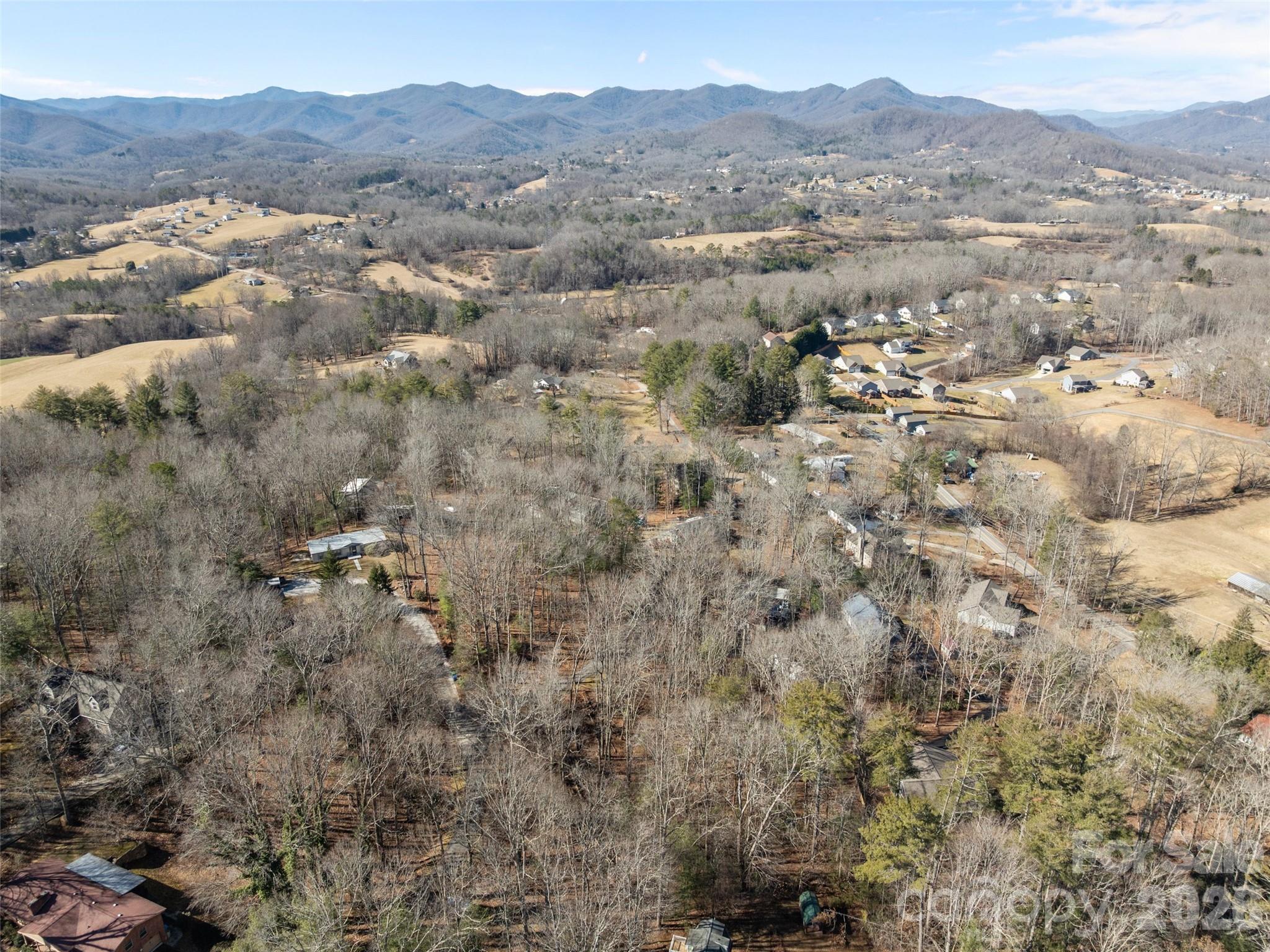 main property photo 13