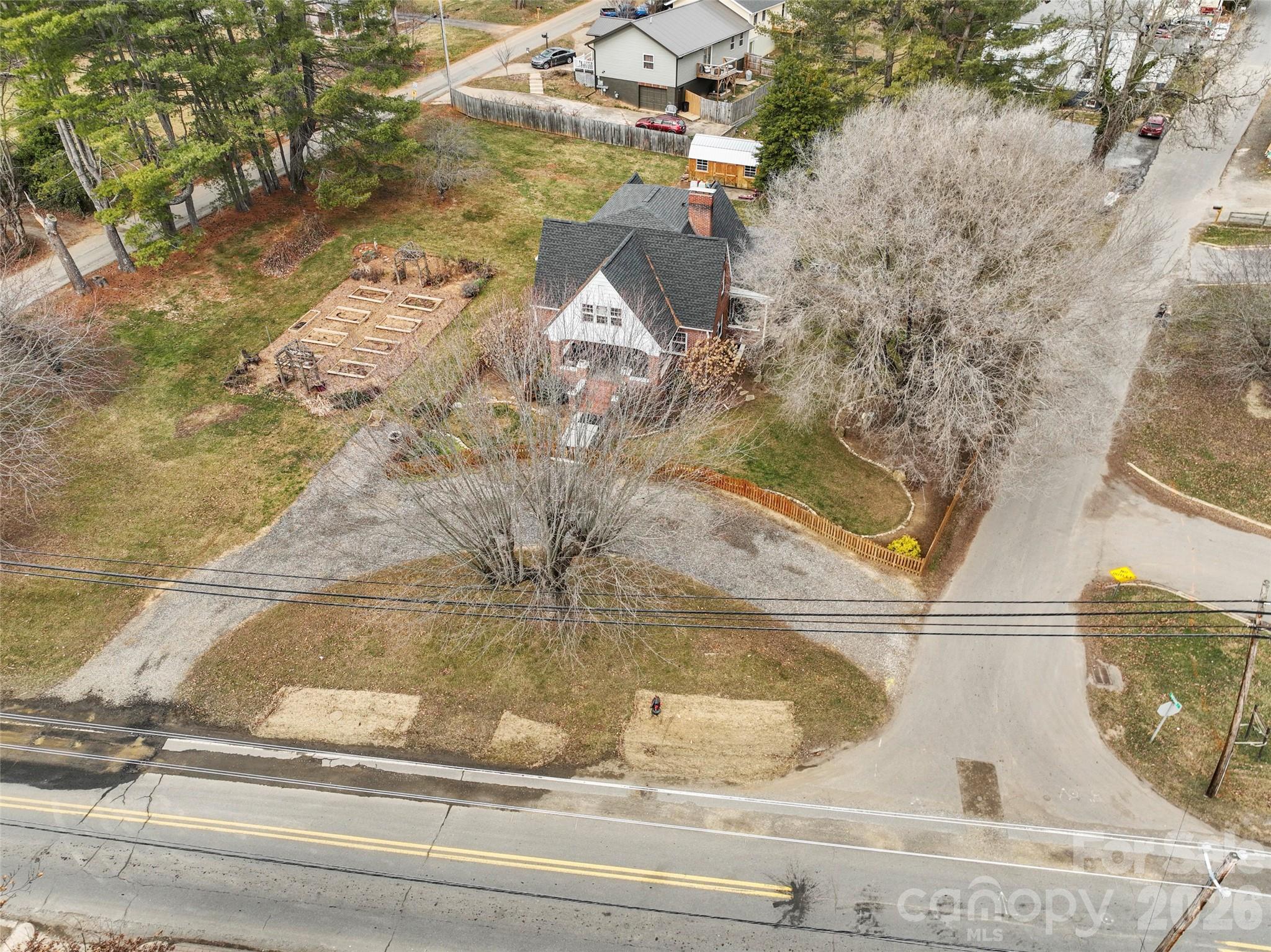 main property photo 39