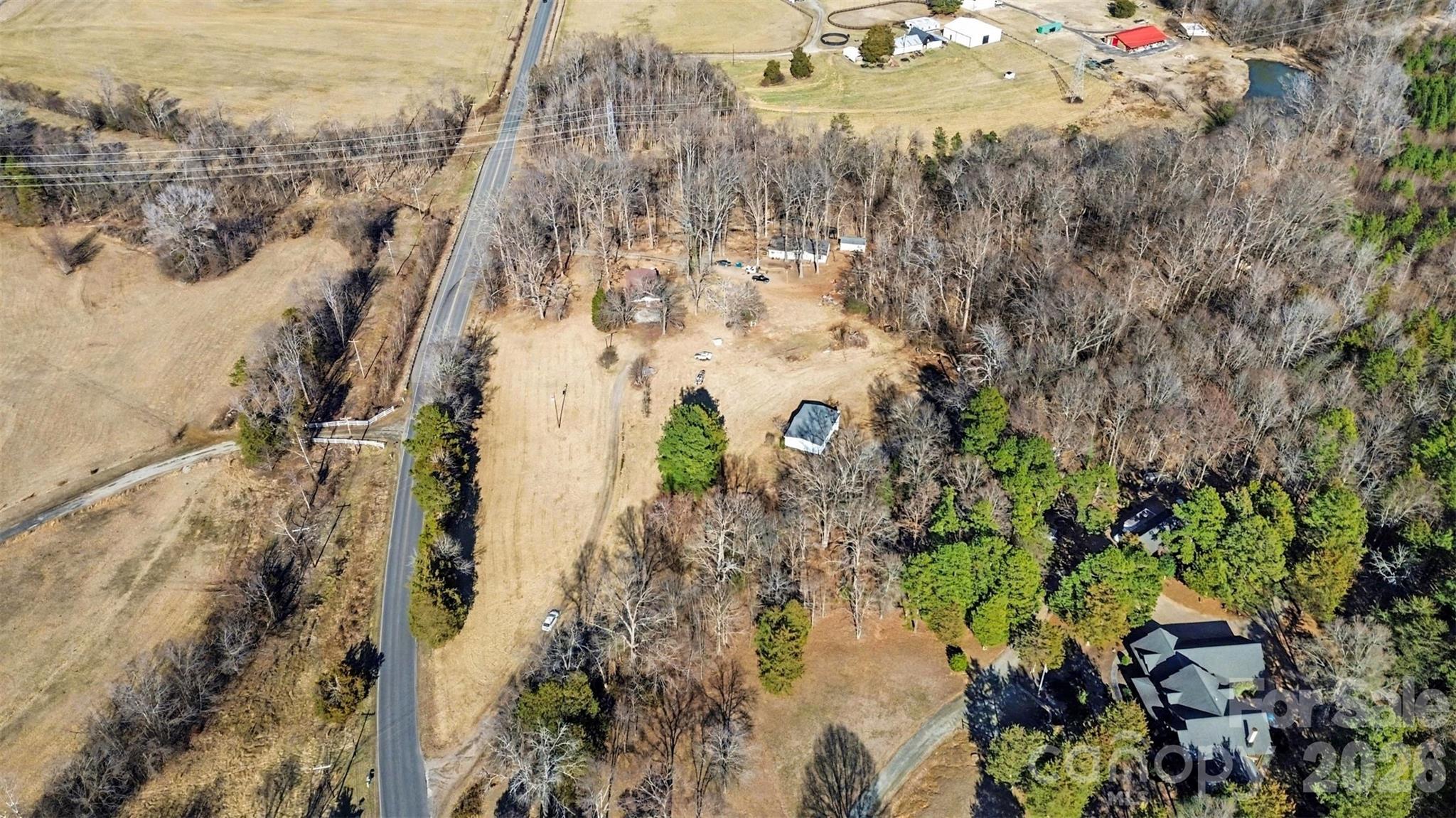 main property photo 30