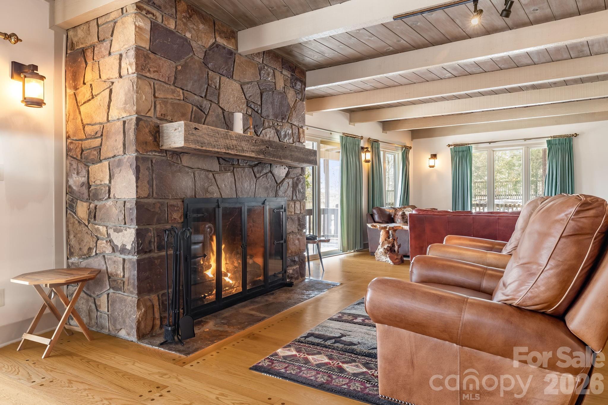 main property photo 16