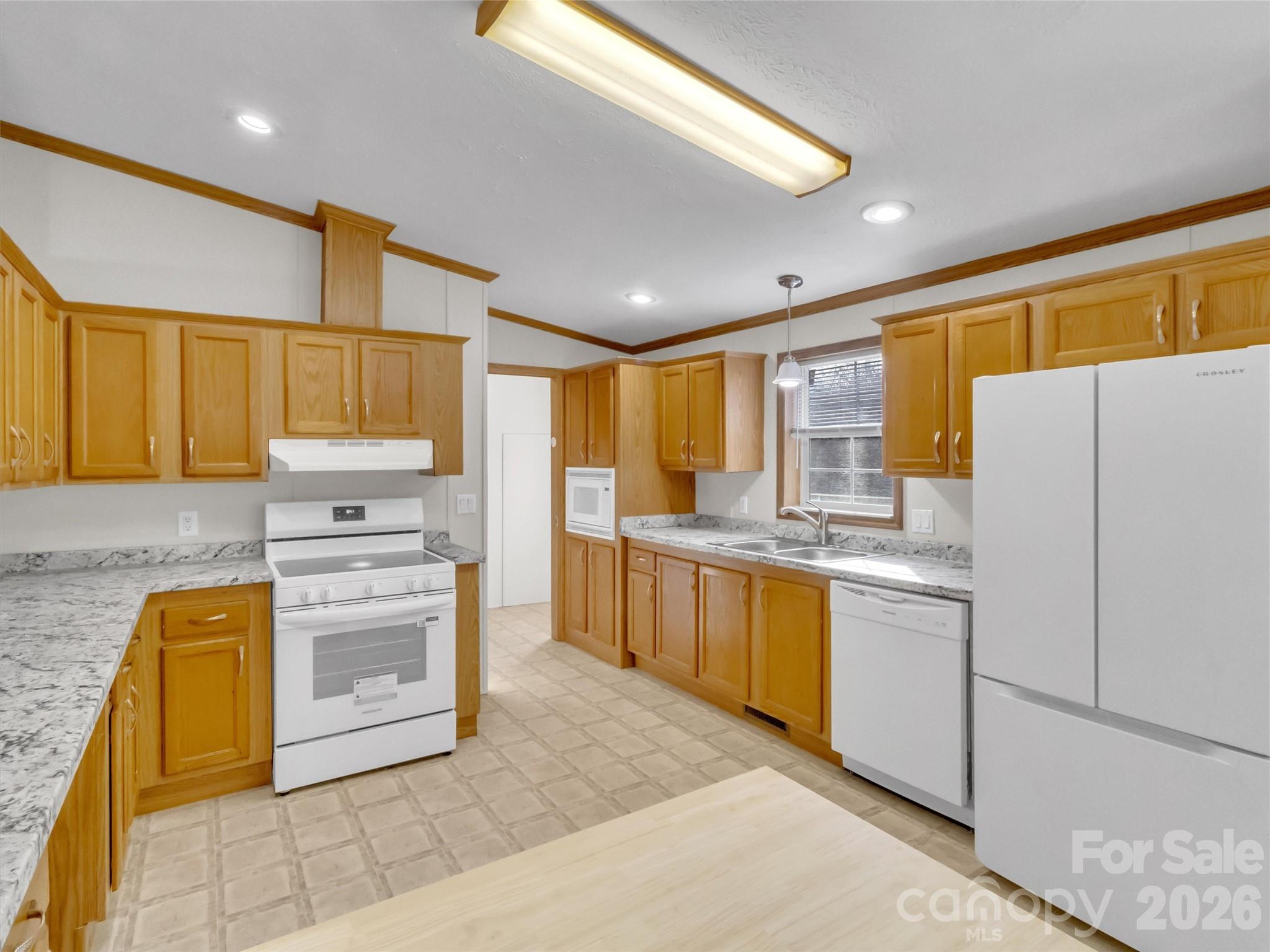 property viewer photo 10