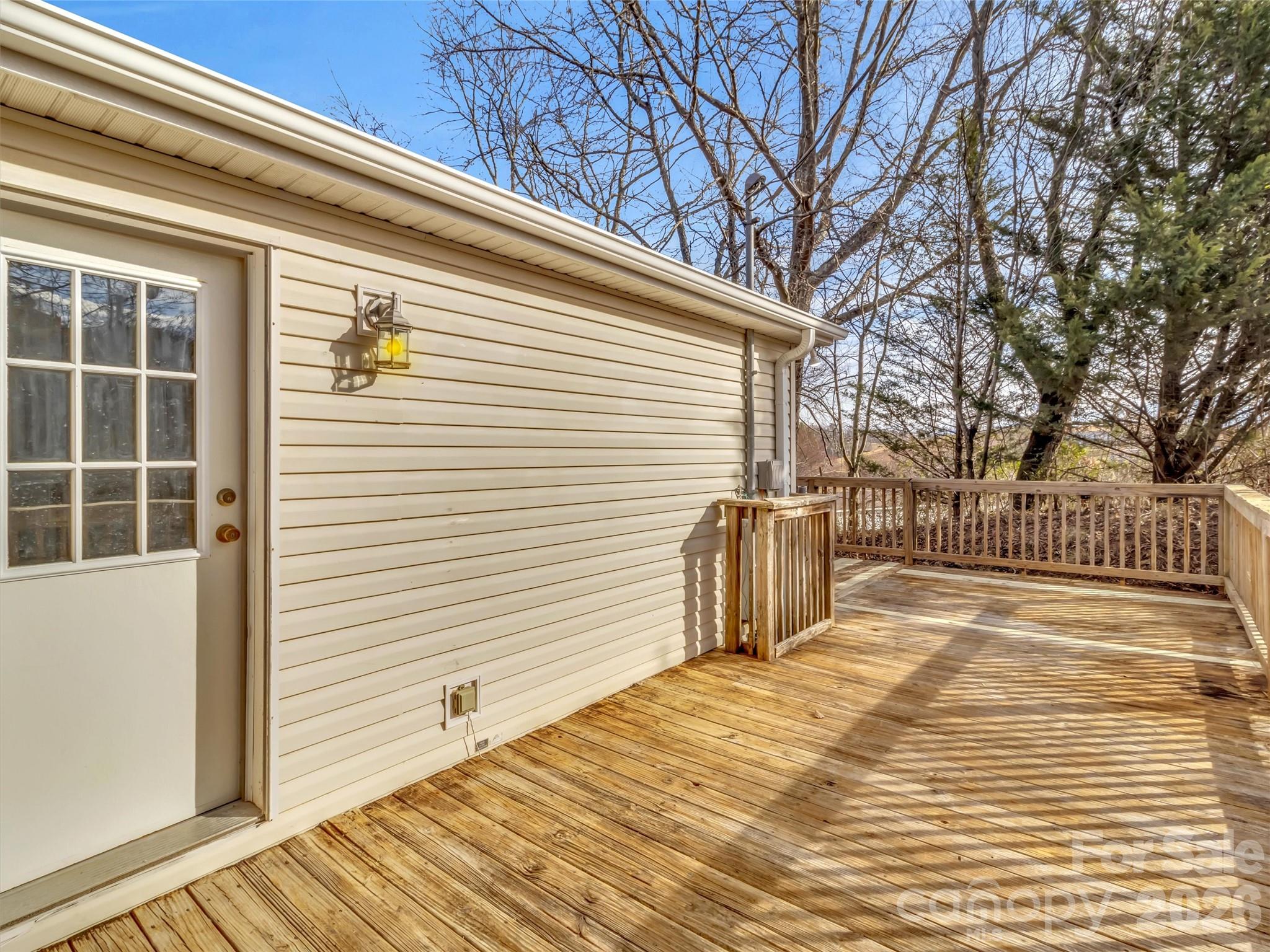 property viewer photo 25