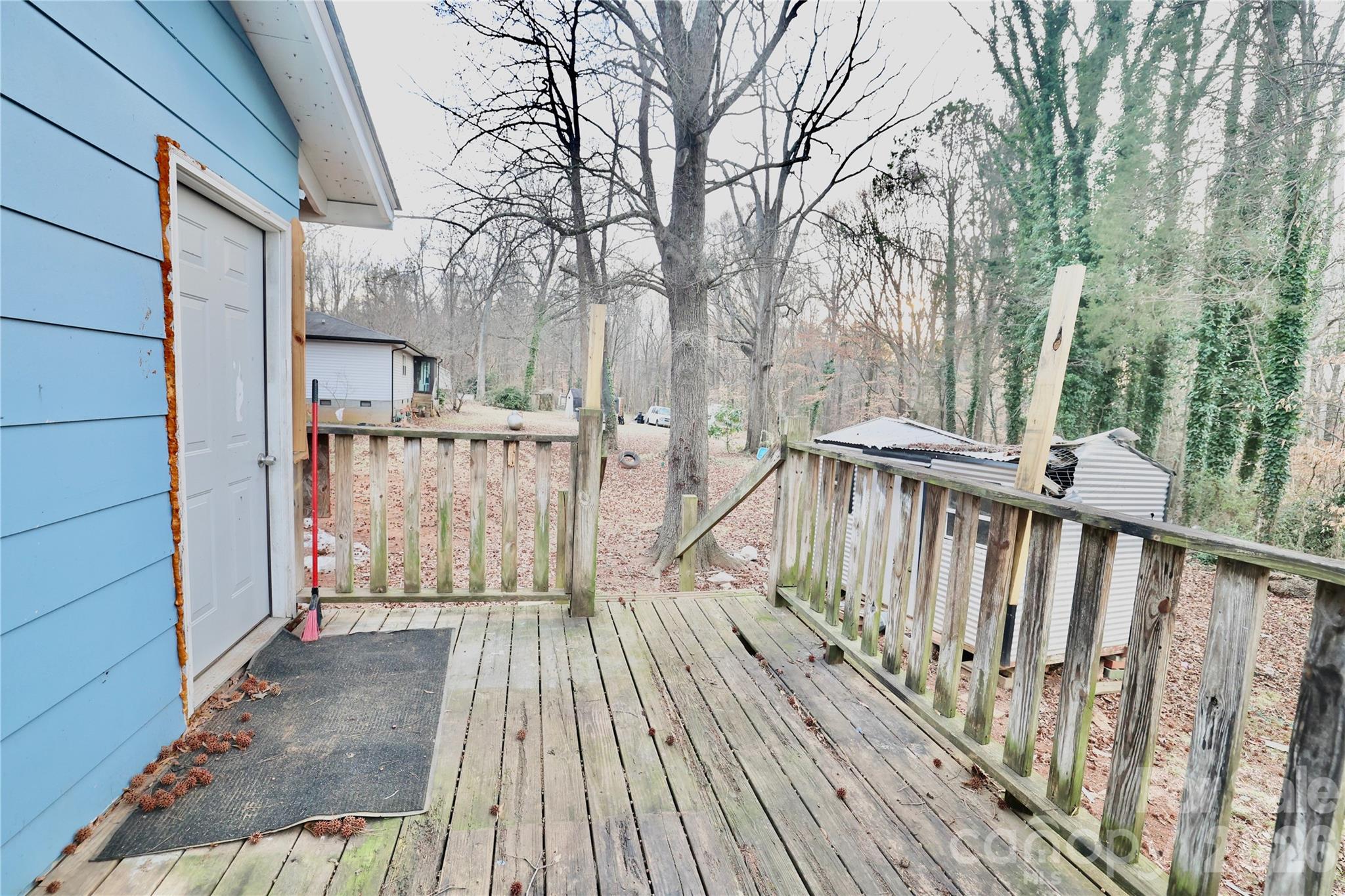 main property photo 17