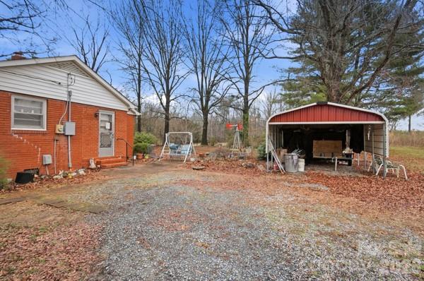 main property photo 12