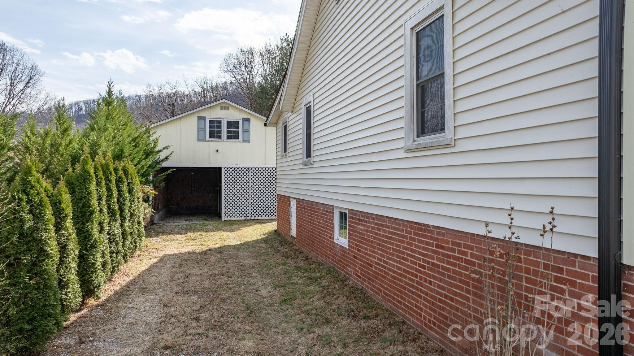 main property photo 26