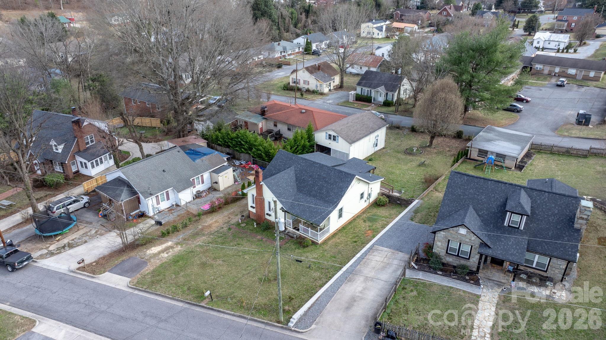 main property photo 35