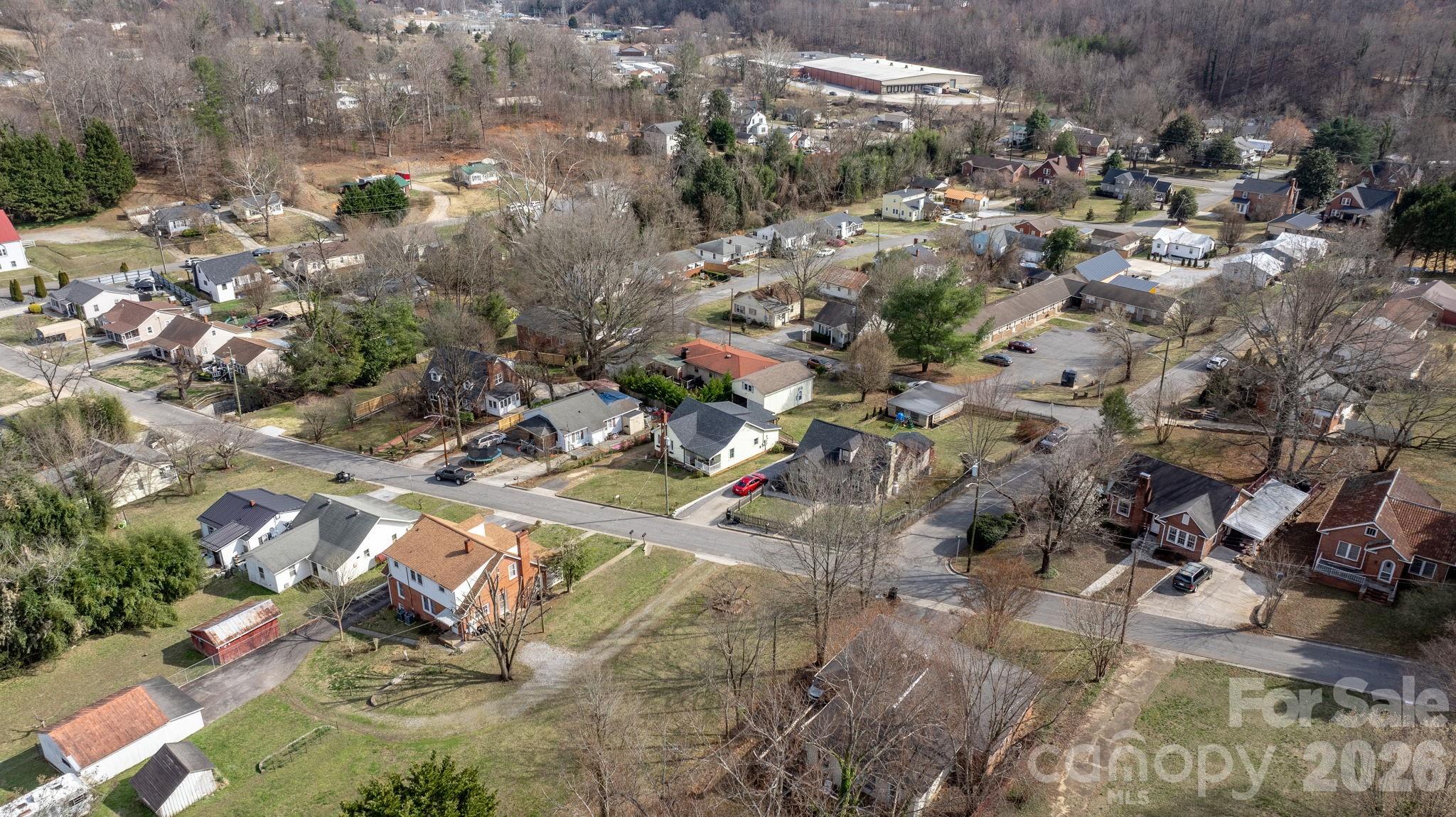 main property photo 40