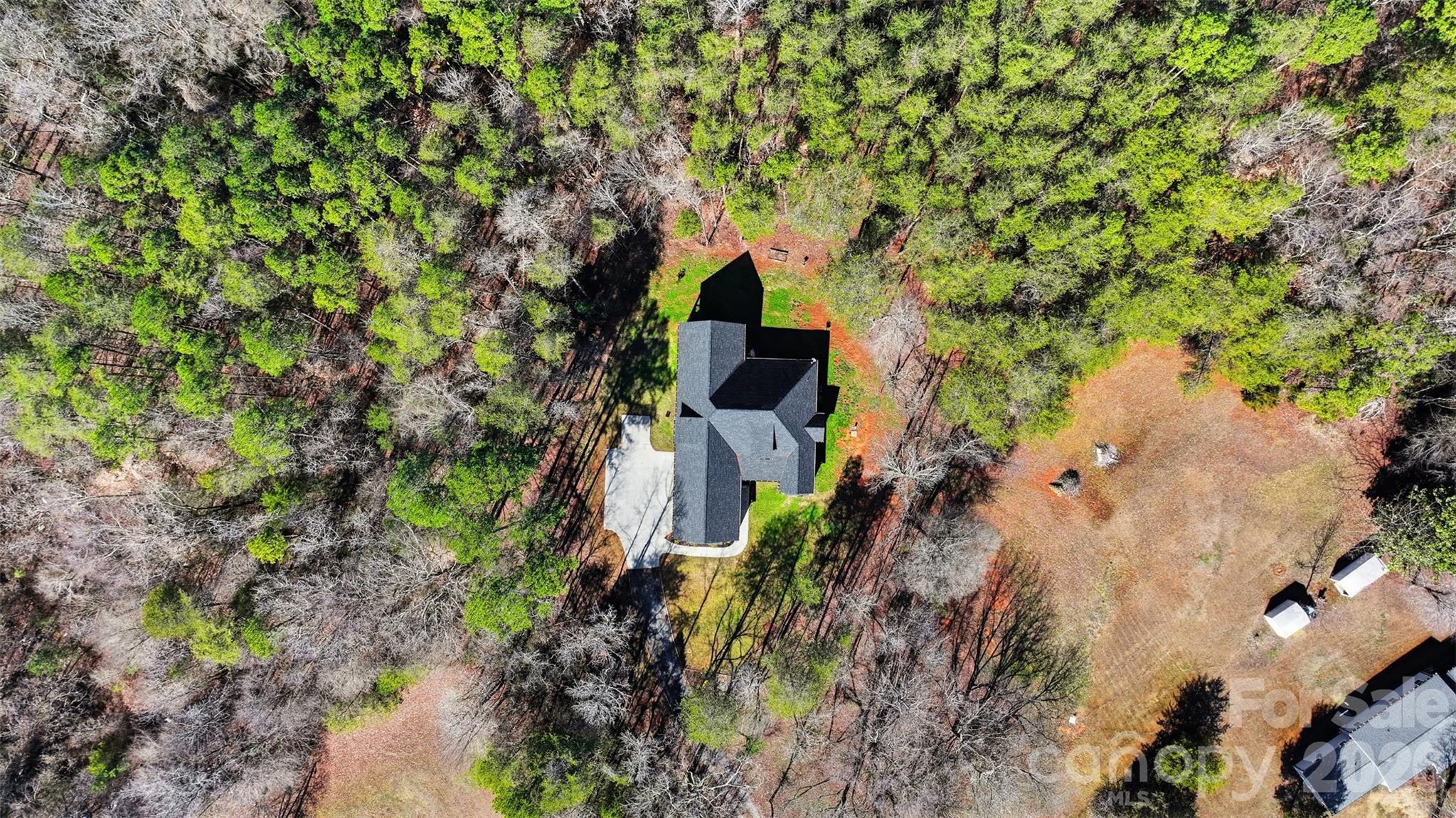 main property photo 39