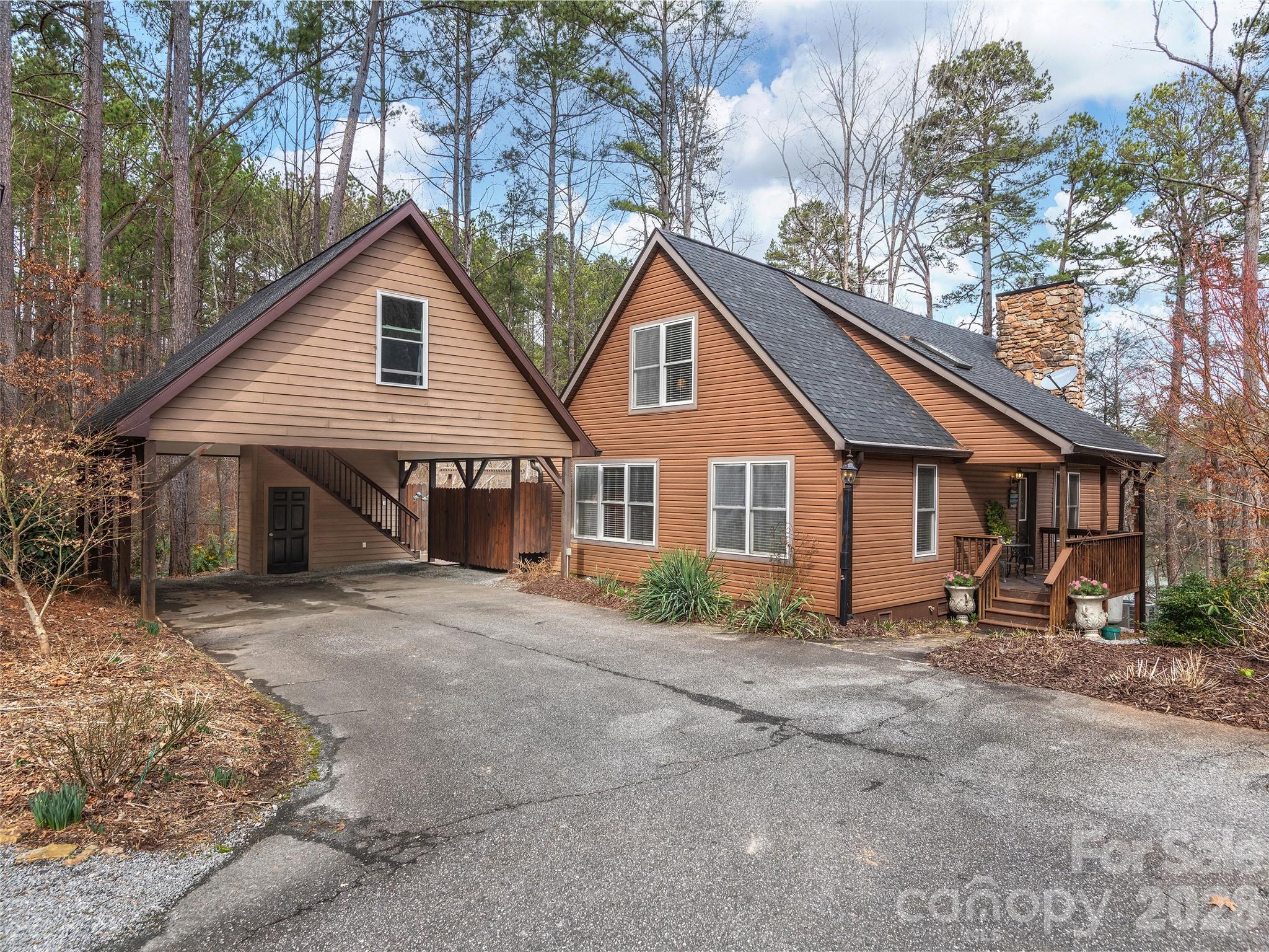 main property photo 9