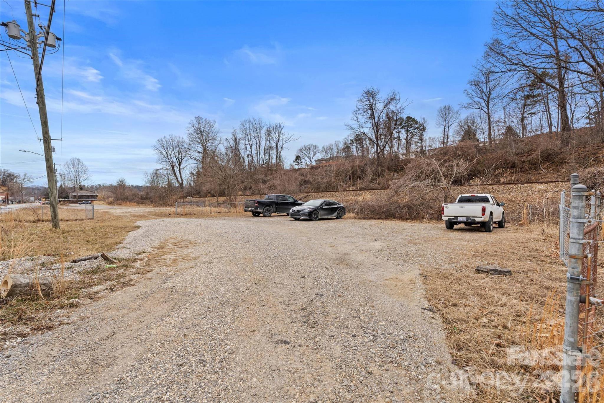 main property photo 12