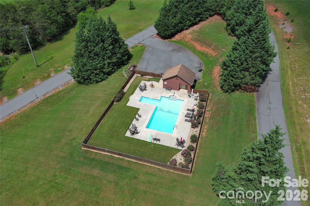 main property photo 47