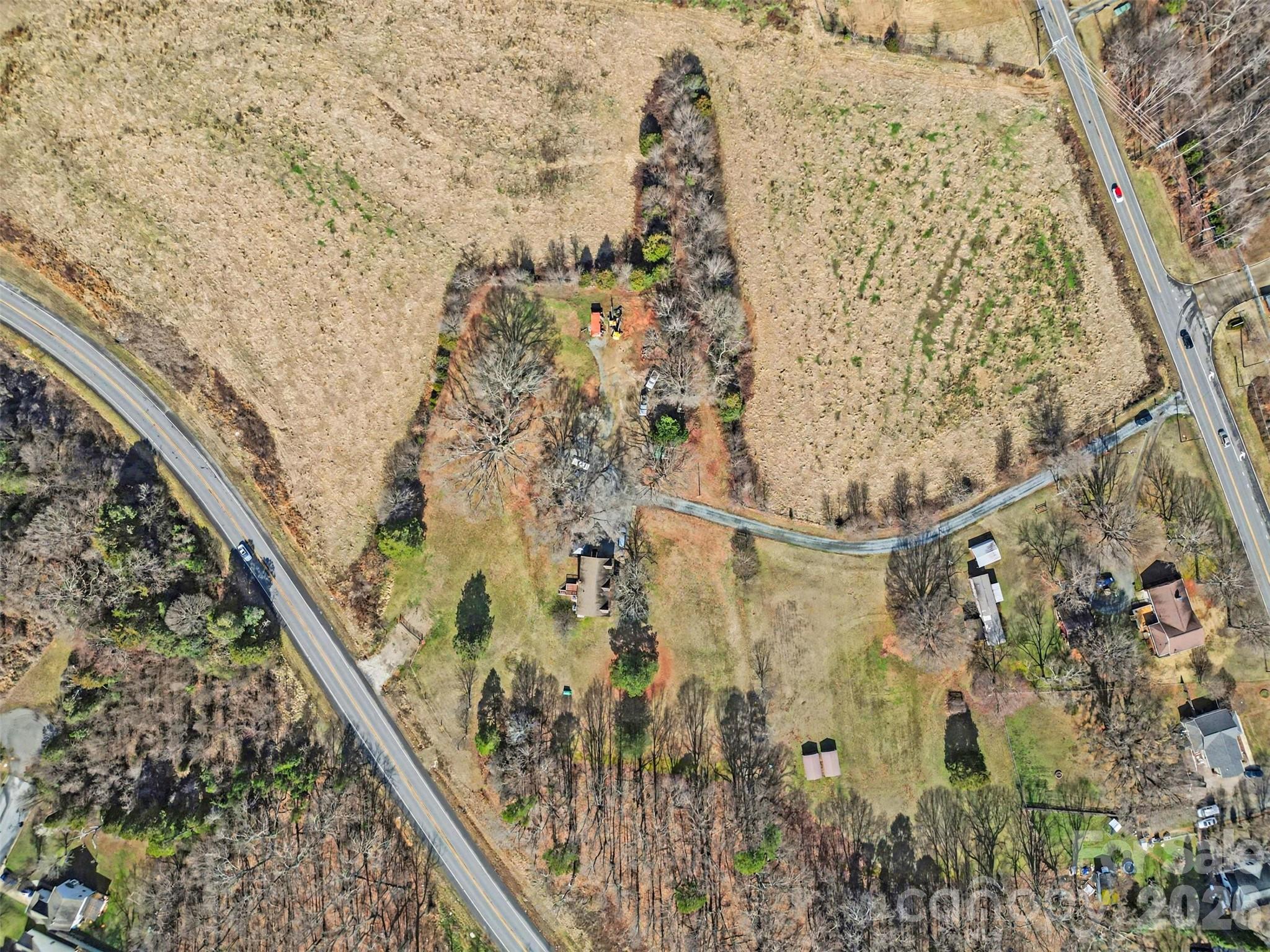 main property photo 15