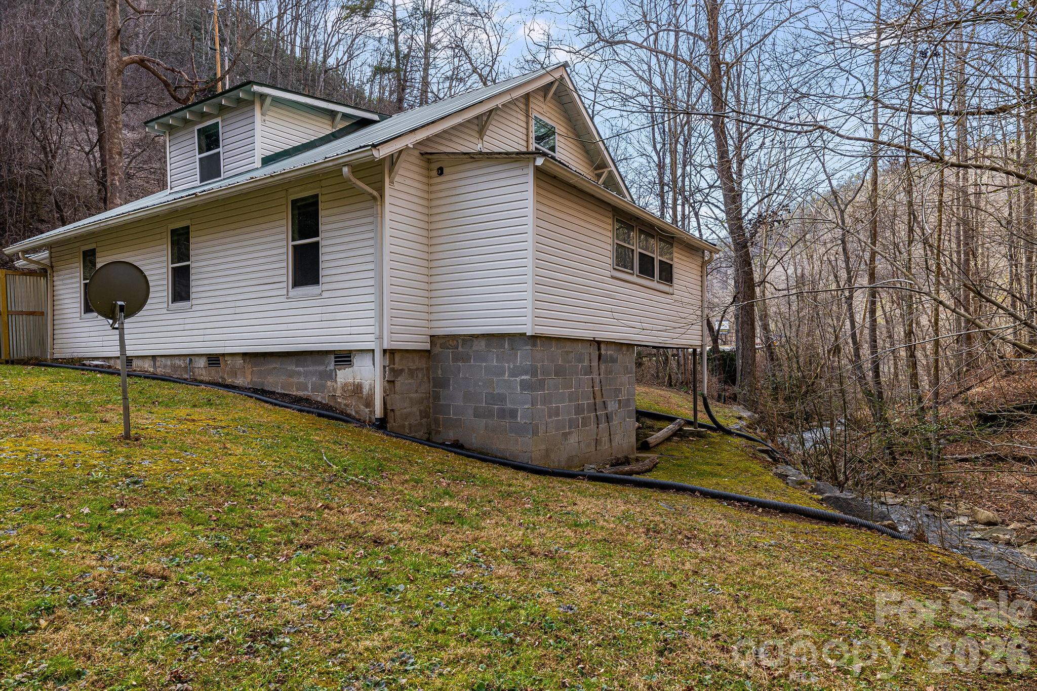 main property photo 39