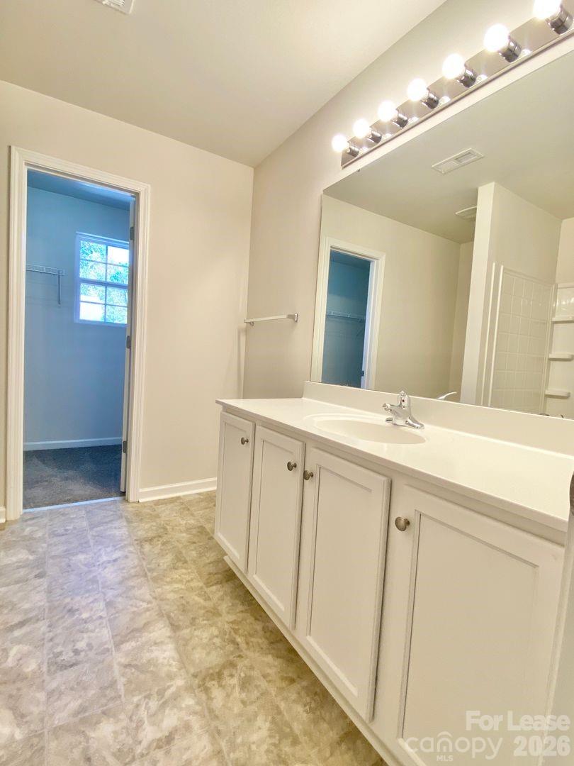 property viewer photo 15