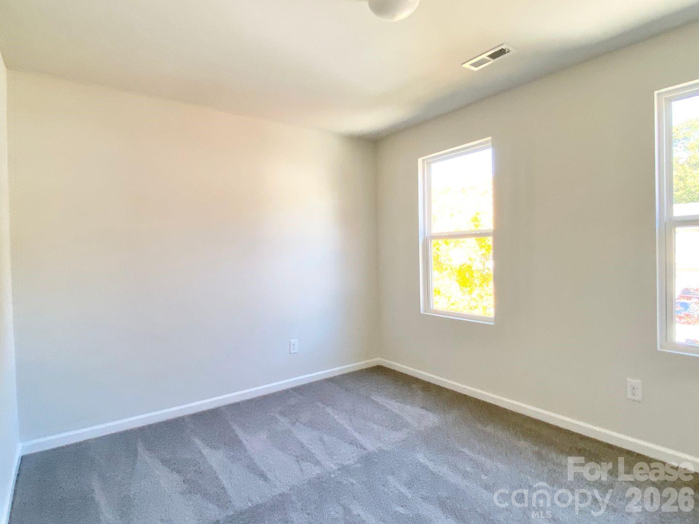 property viewer photo 8