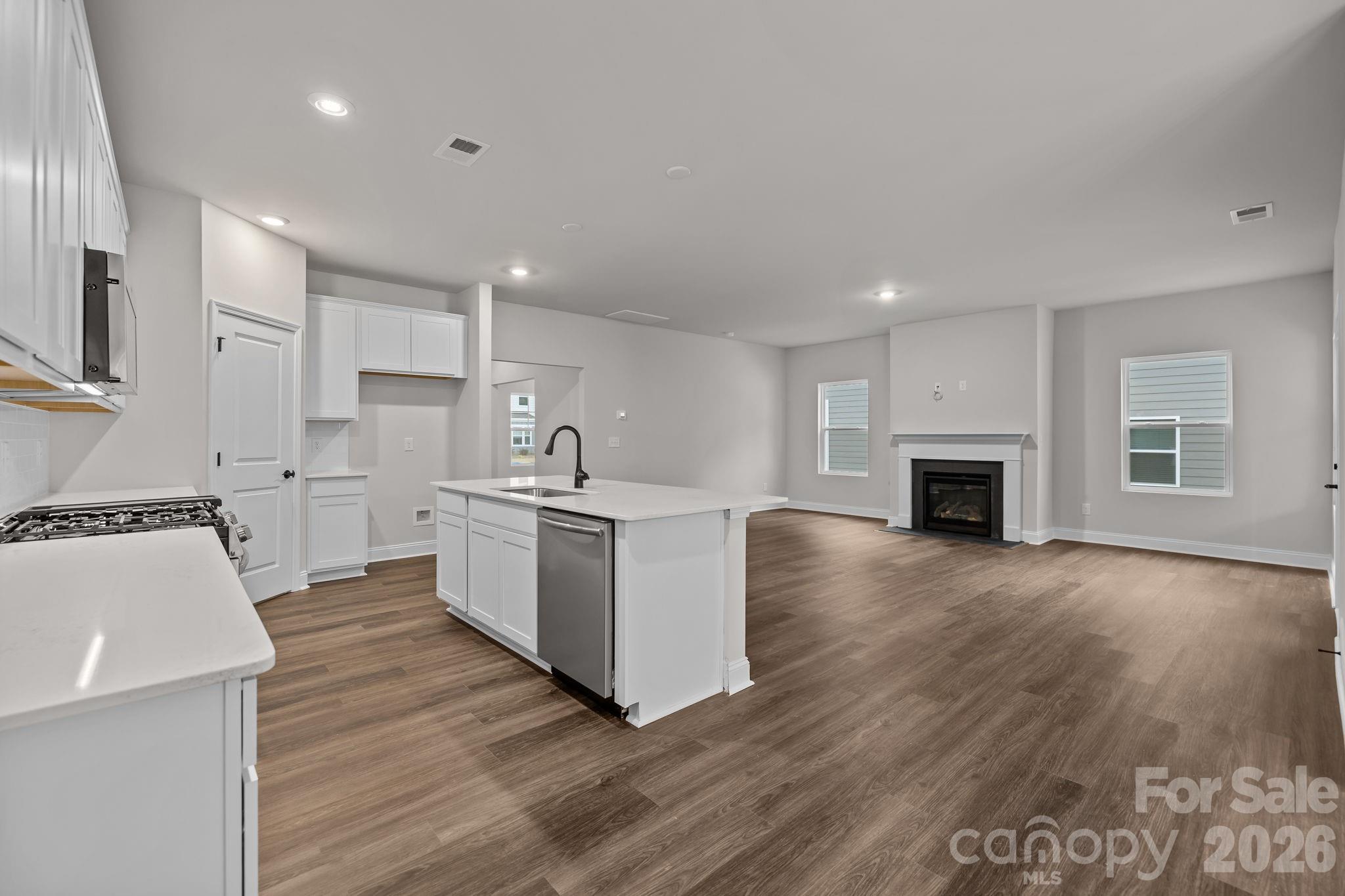 property viewer photo 20