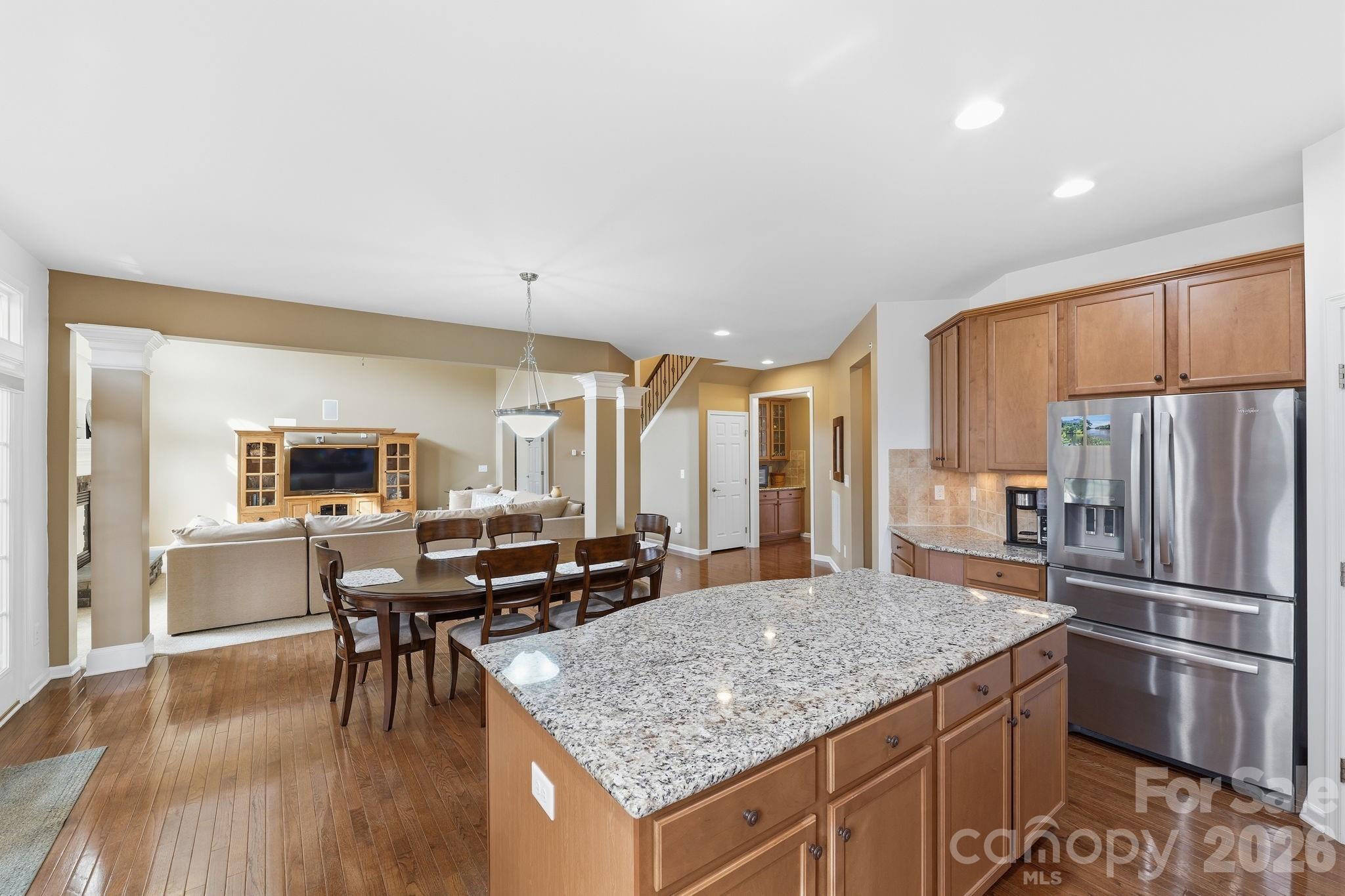 main property photo 15