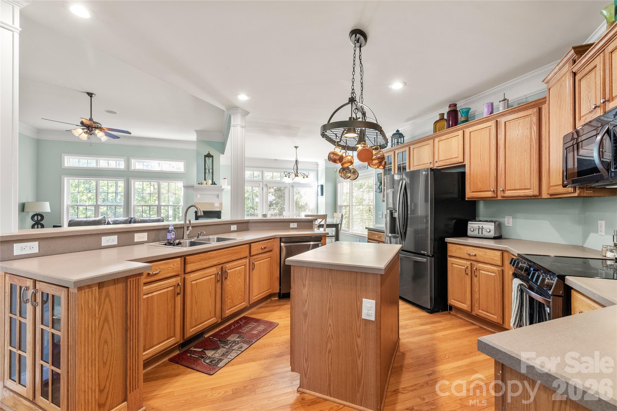 main property photo 5