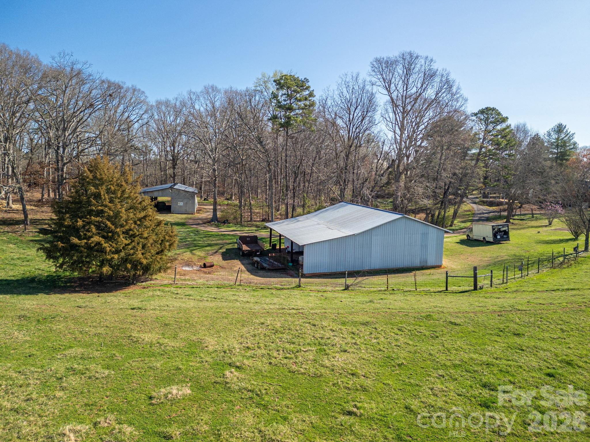 main property photo 38