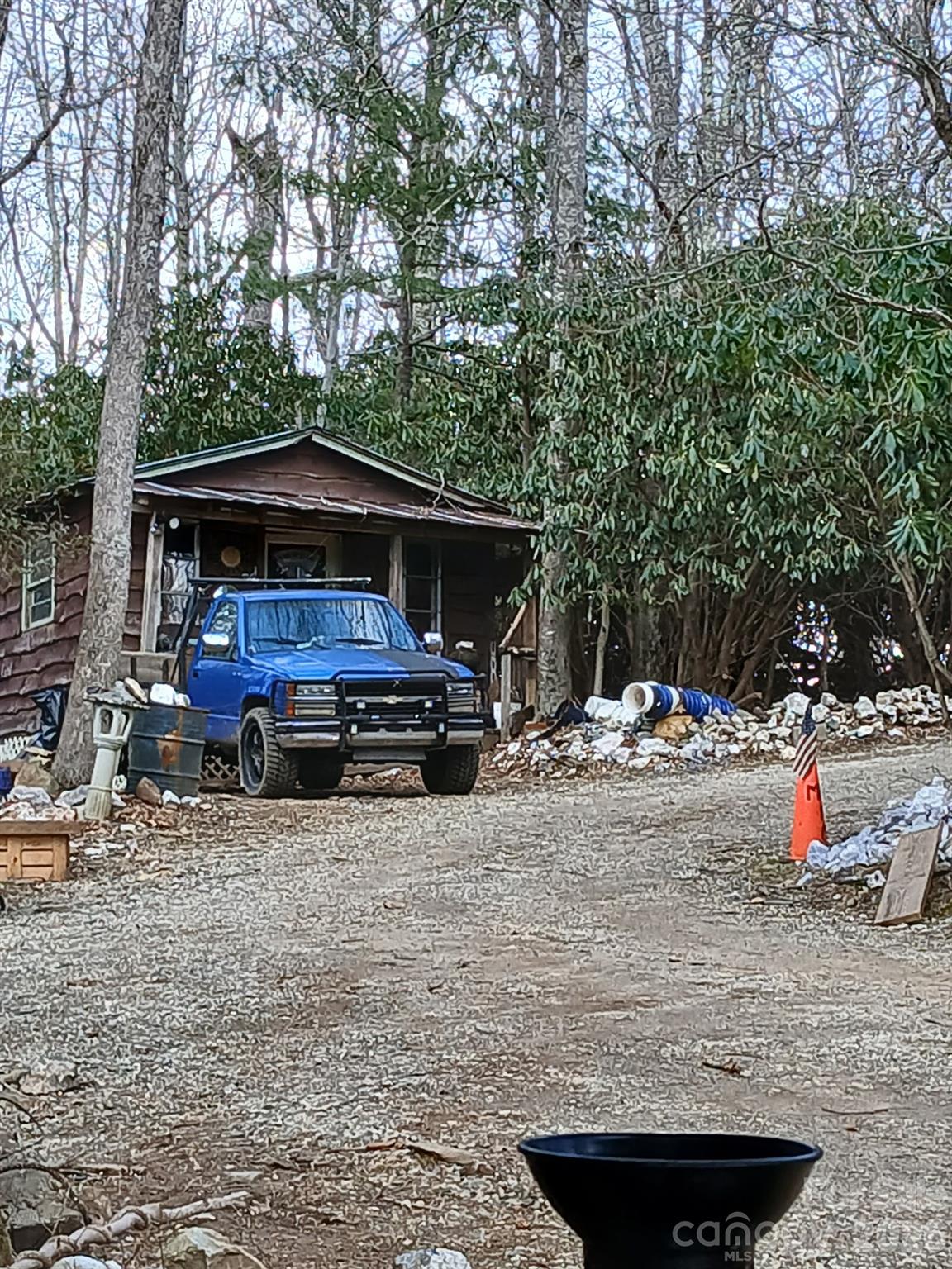 main property photo 10