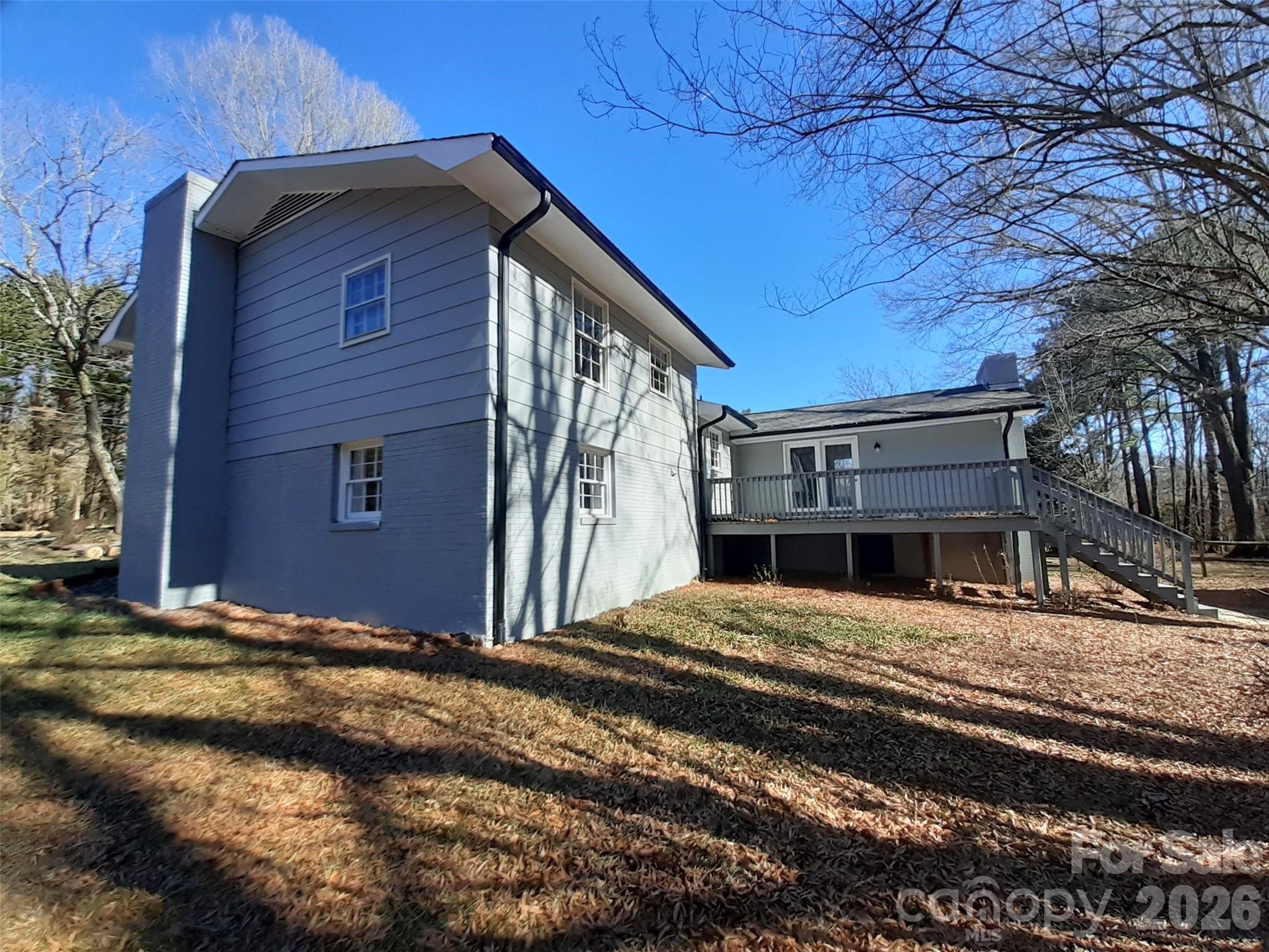 main property photo 24