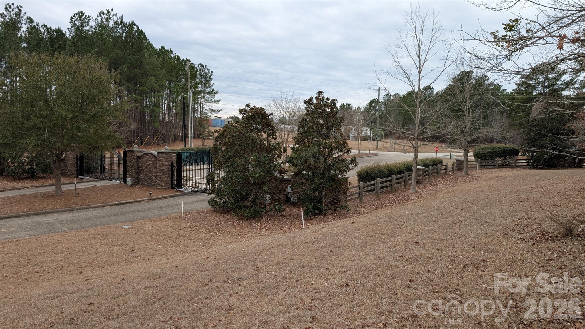 main property photo 7