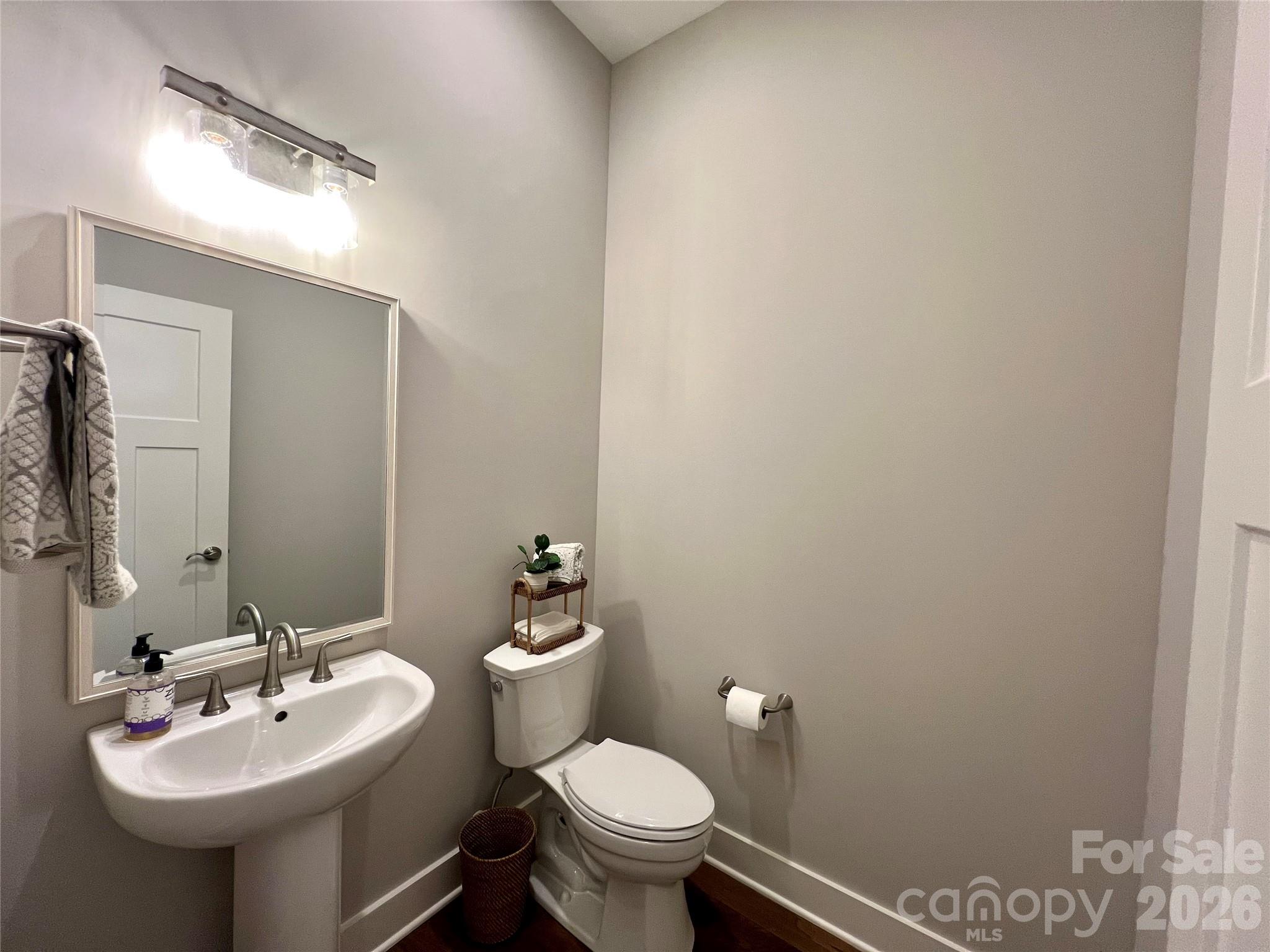 main property photo 12