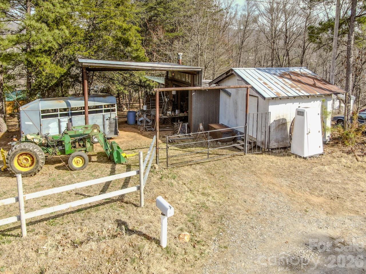 main property photo 35