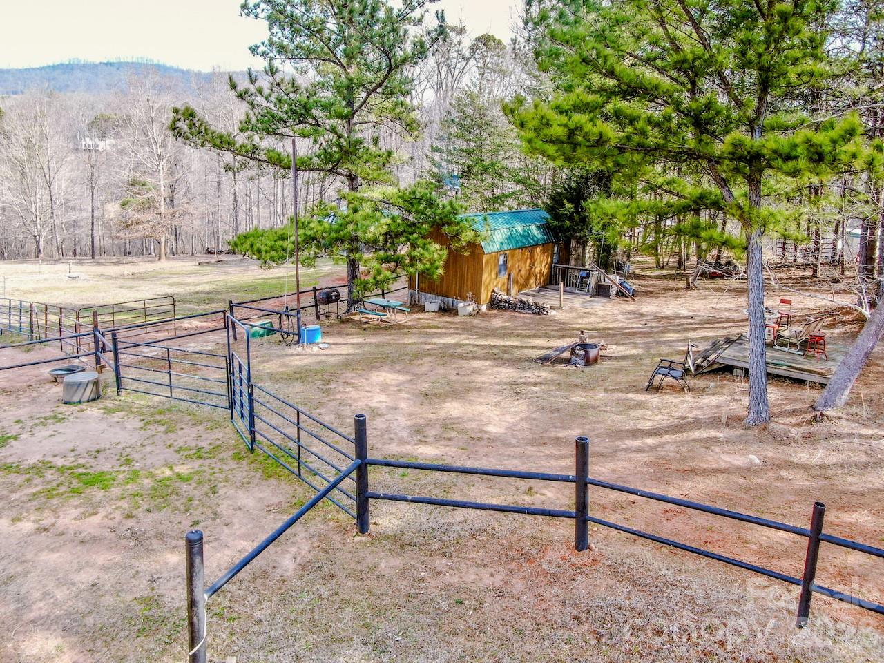 main property photo 8