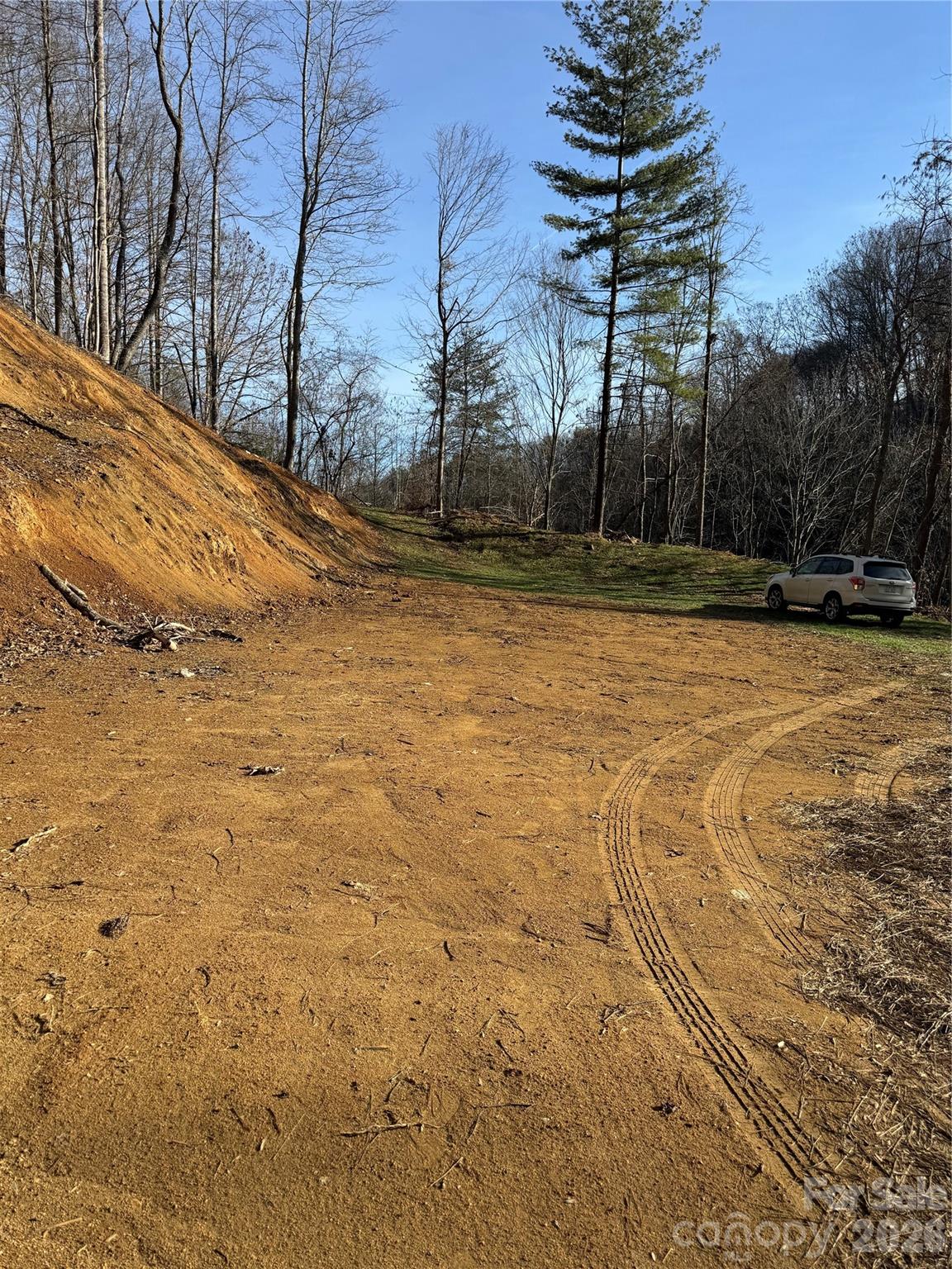 main property photo 14
