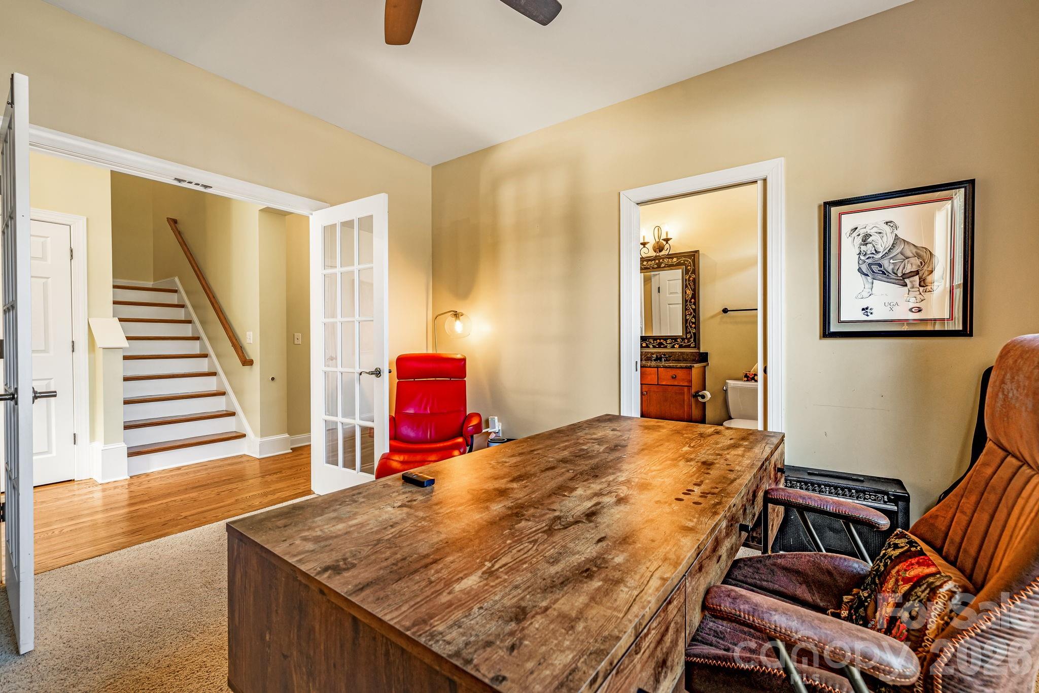 property viewer photo 19