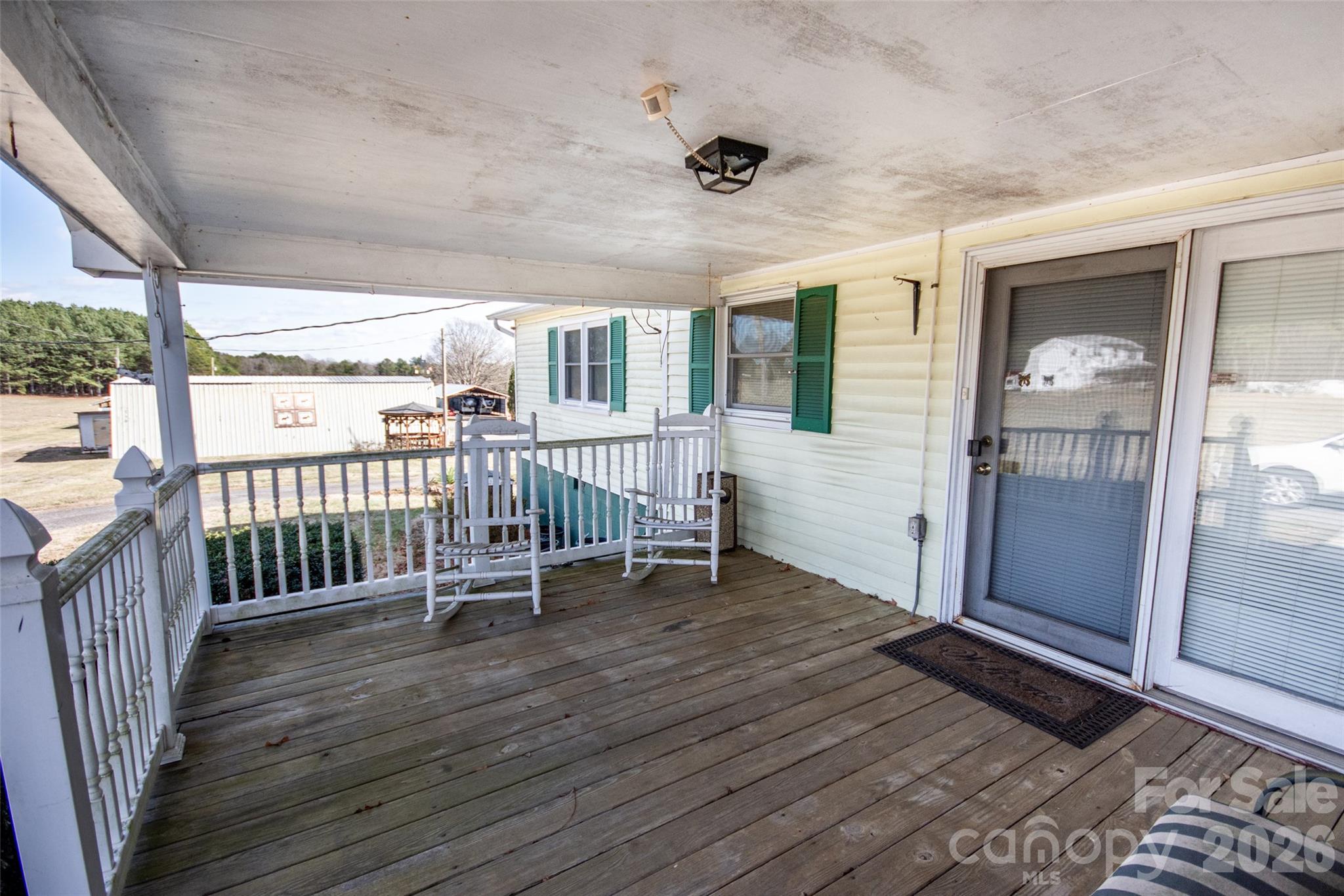 main property photo 10