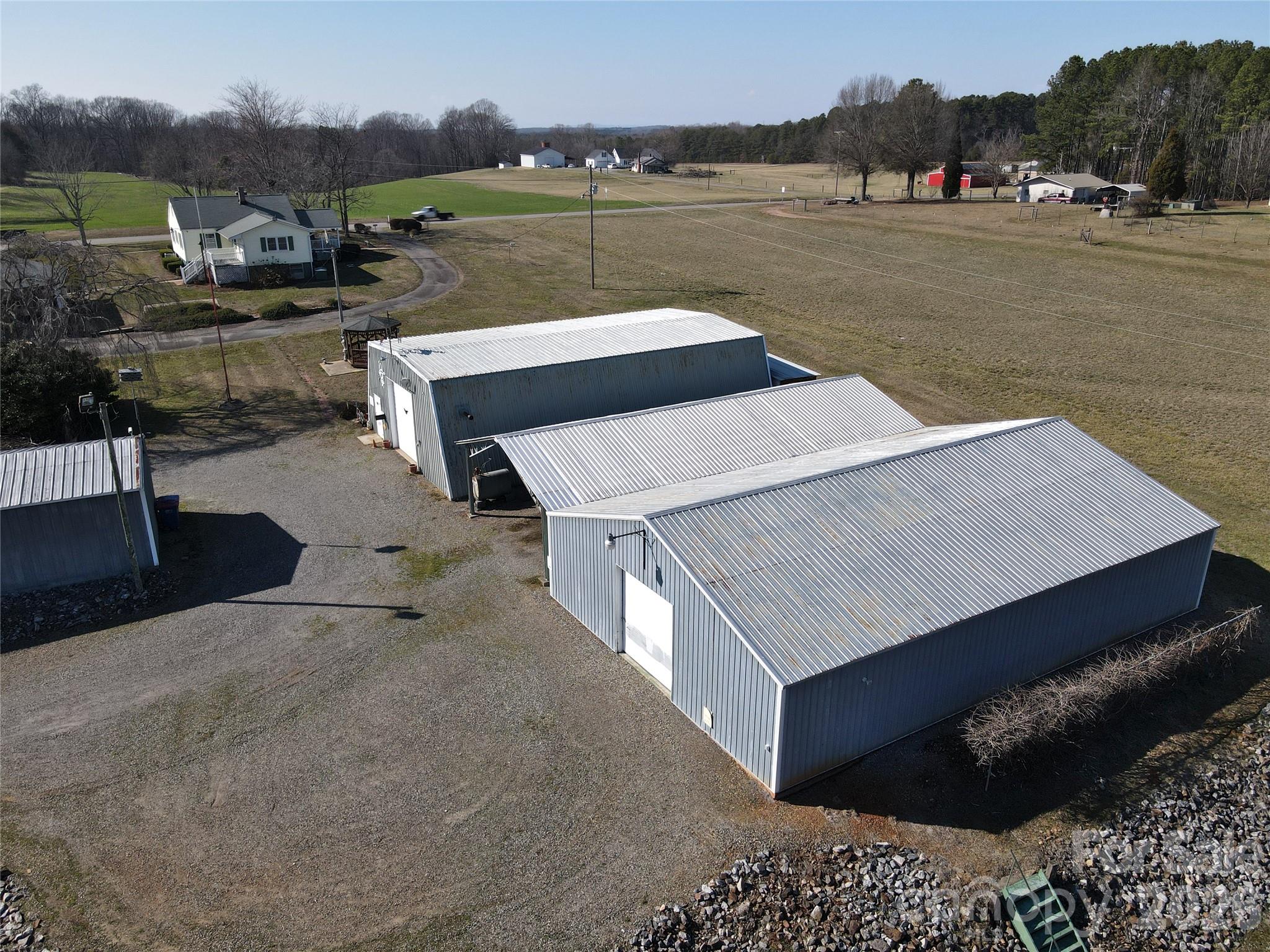 main property photo 36