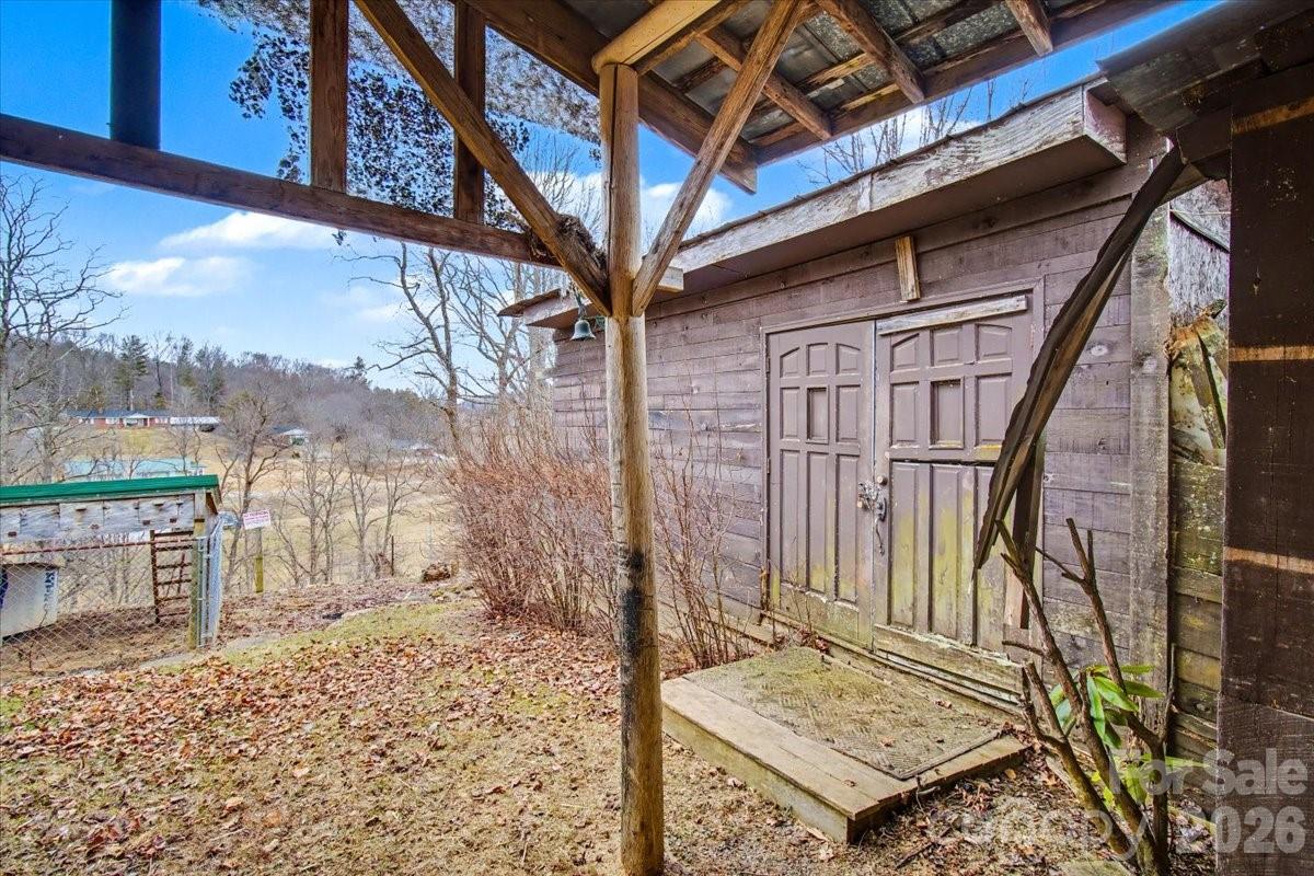 main property photo 30
