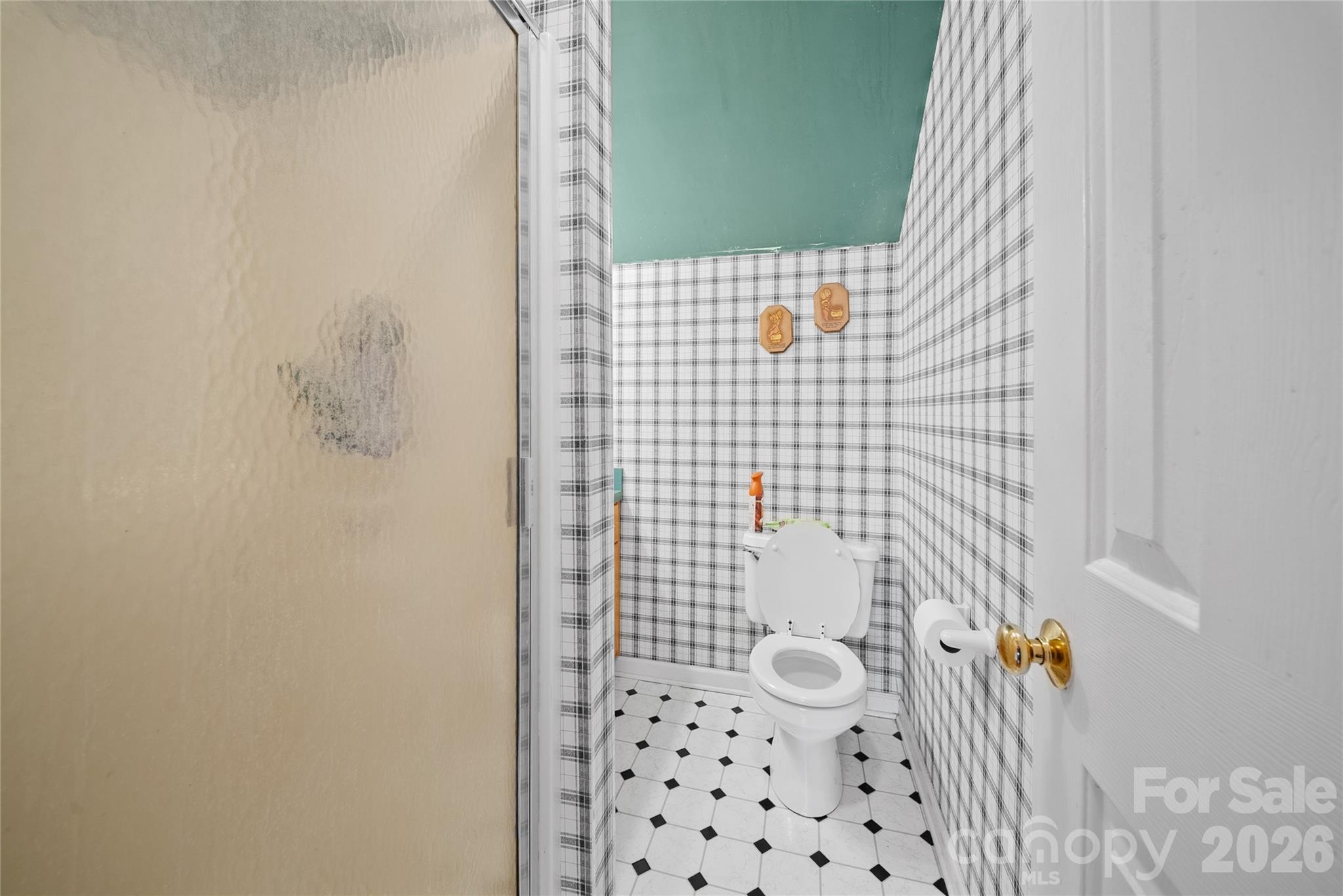 main property photo 28