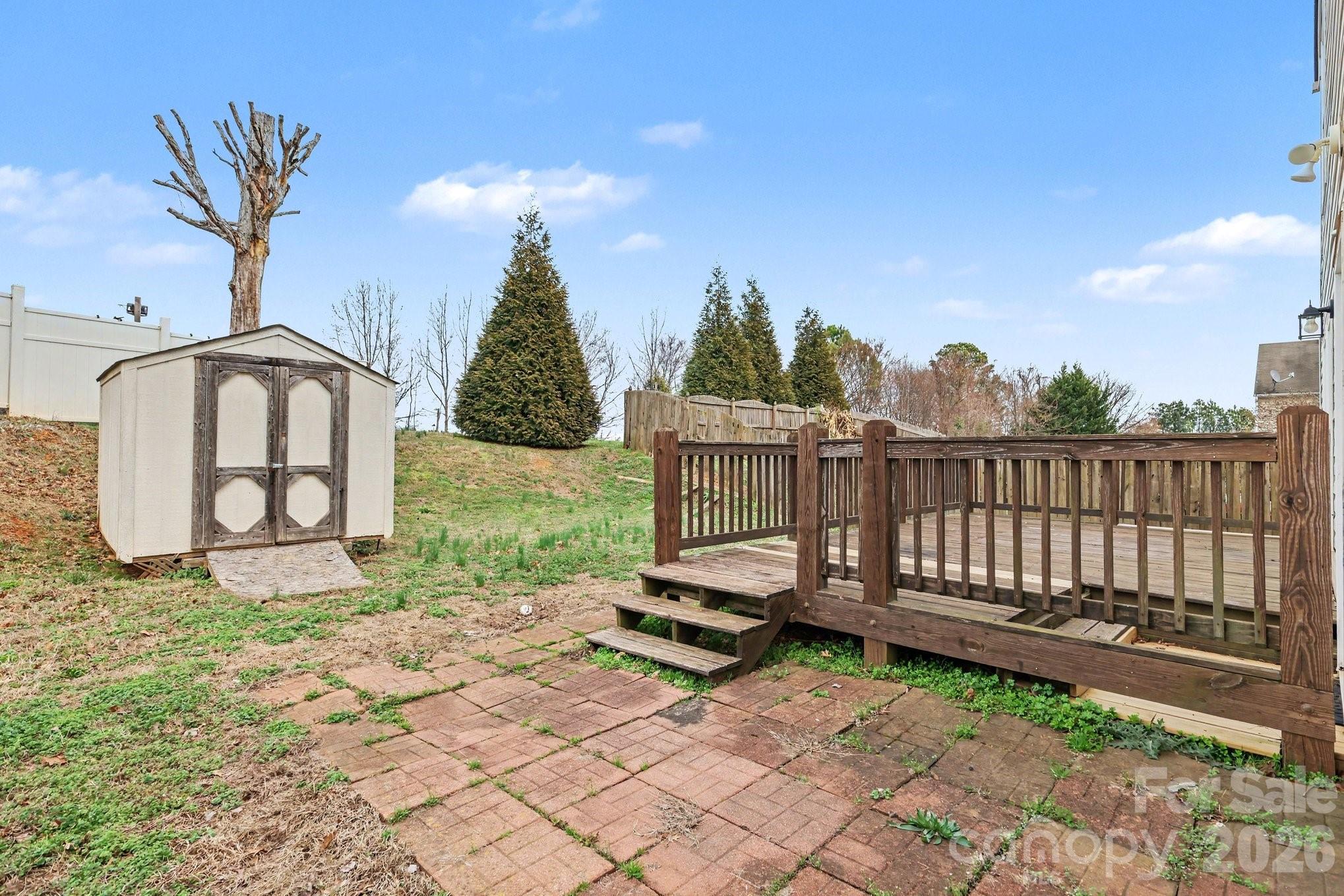main property photo 23